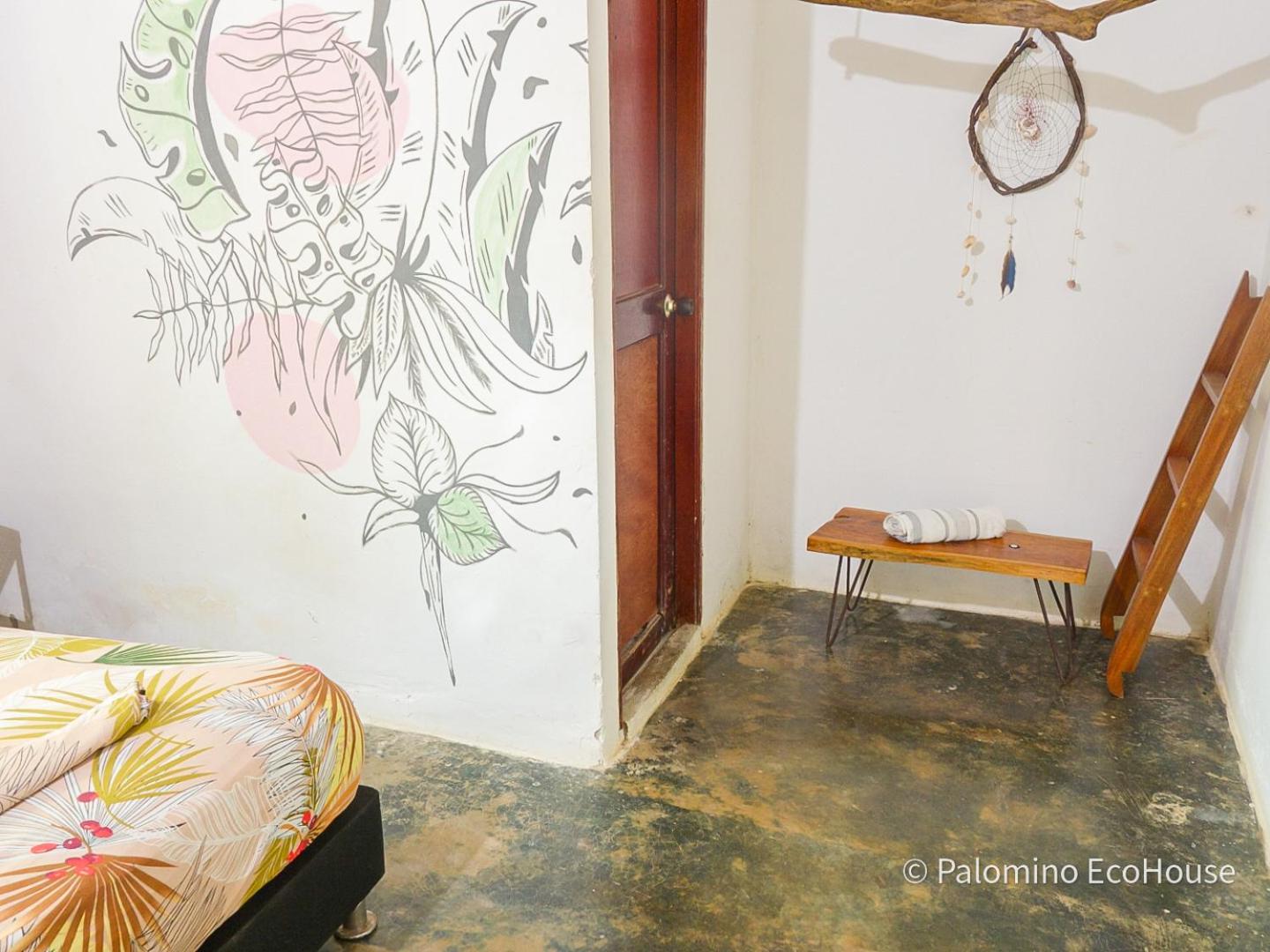 Double Room with Private Bathroom photo 2