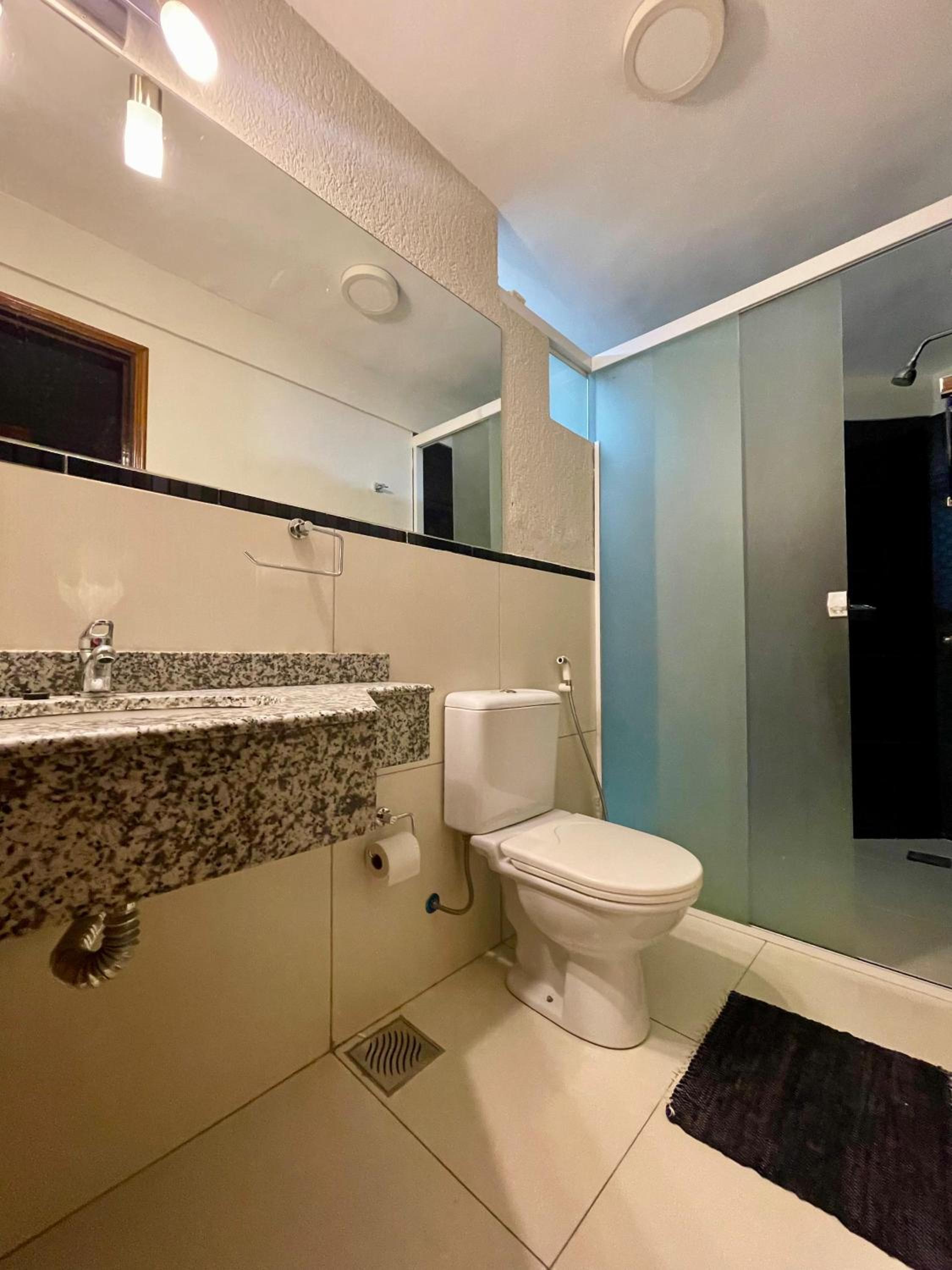 Two-Bedroom Apartment with Balcony photo 2