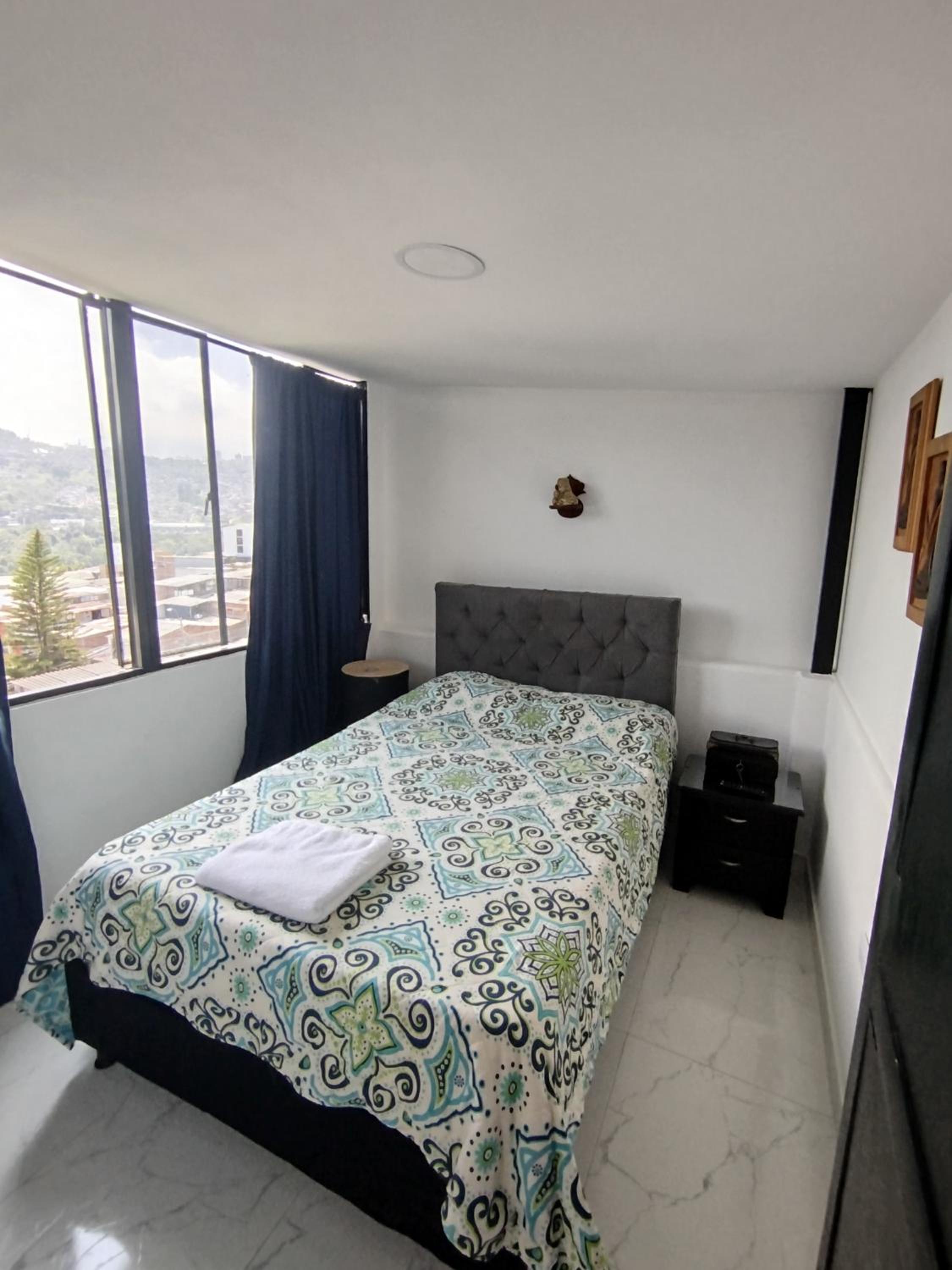 One-Bedroom Apartment photo 3