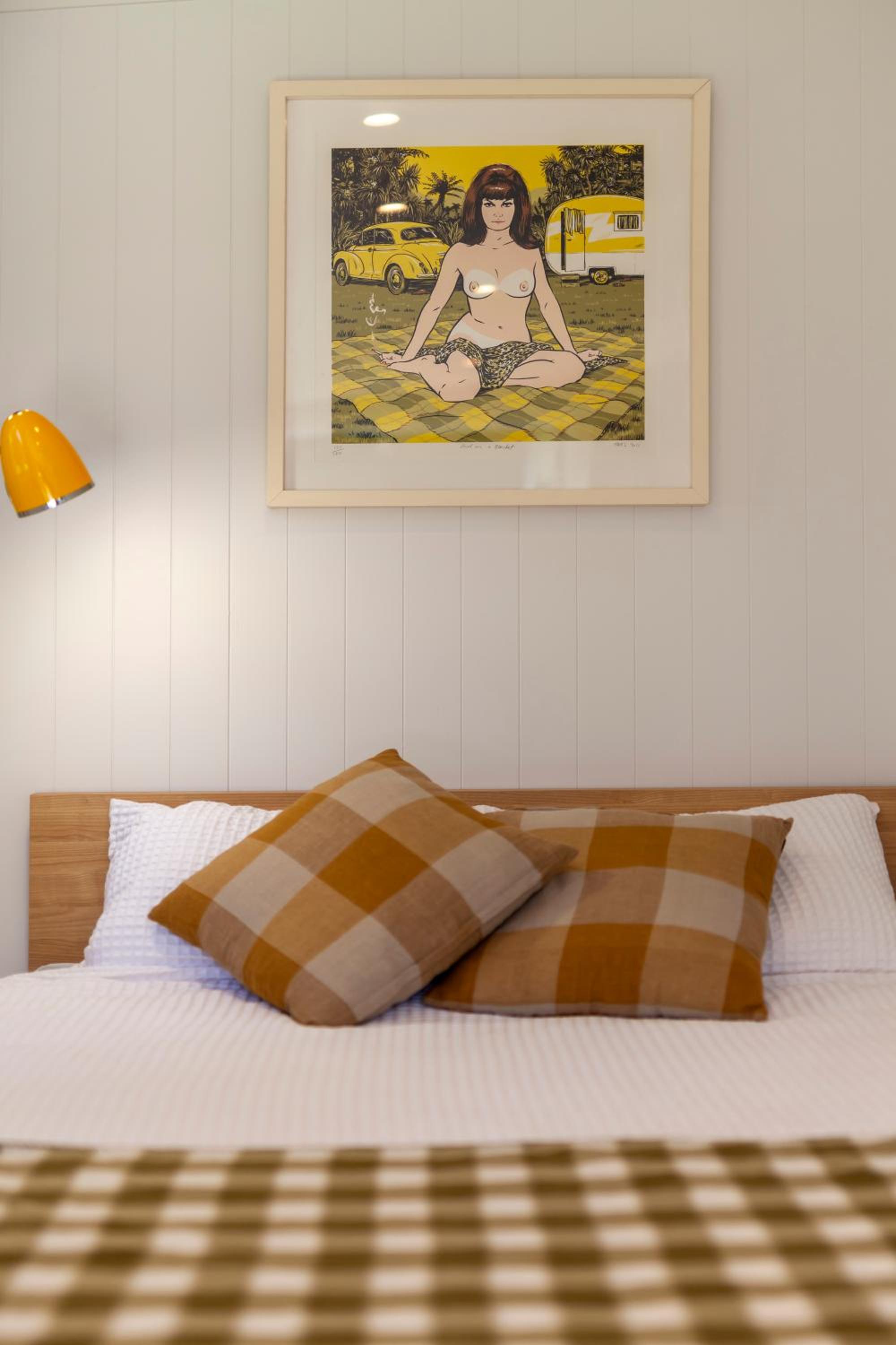 Deluxe Double Room (2 Adults + 1 Child)