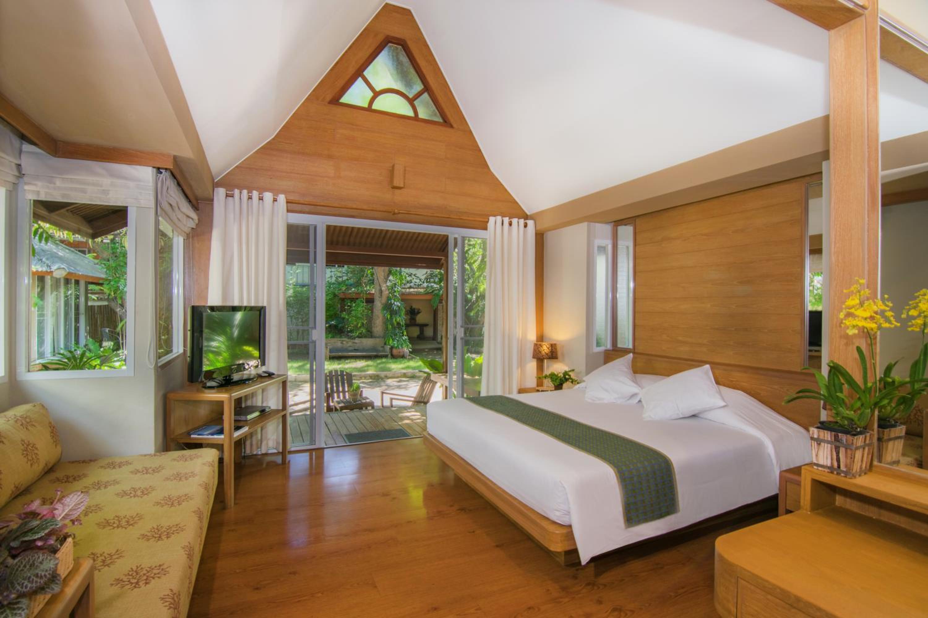 Garden Bungalow
