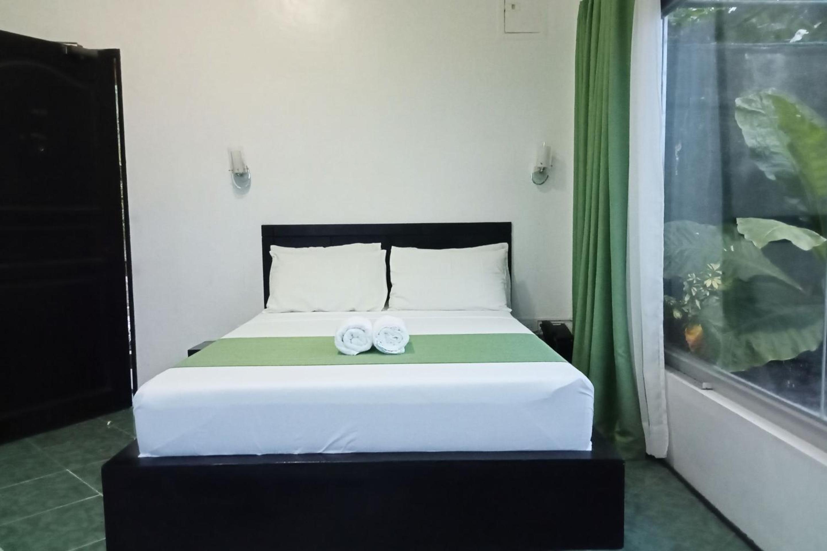 Standard Double Room - Photo 4