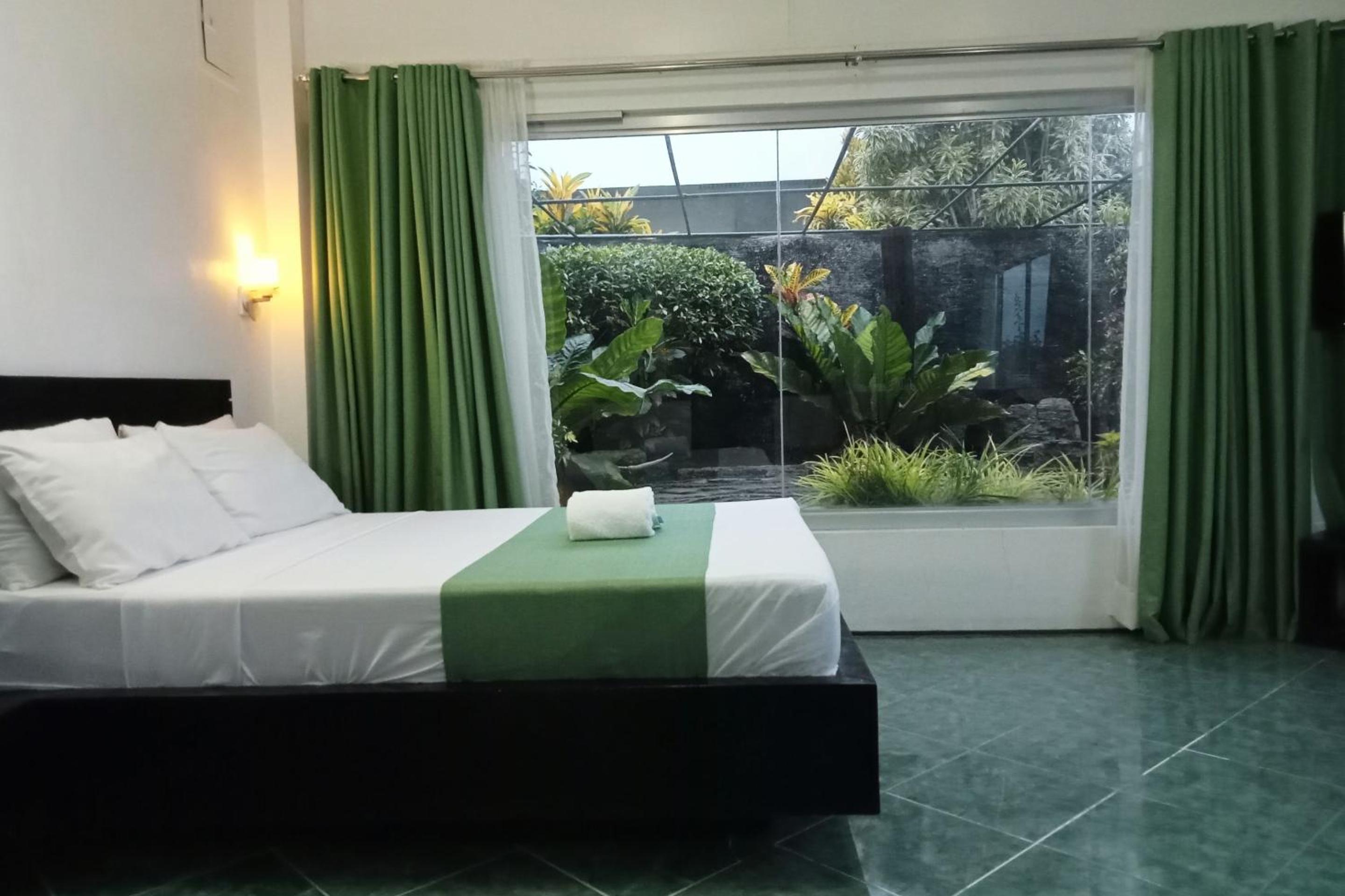 Standard Double Room - Photo 5