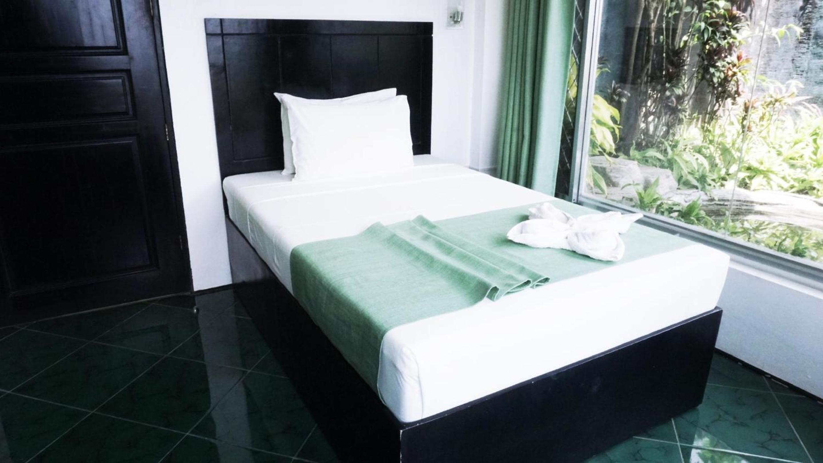 Single Room photo 1