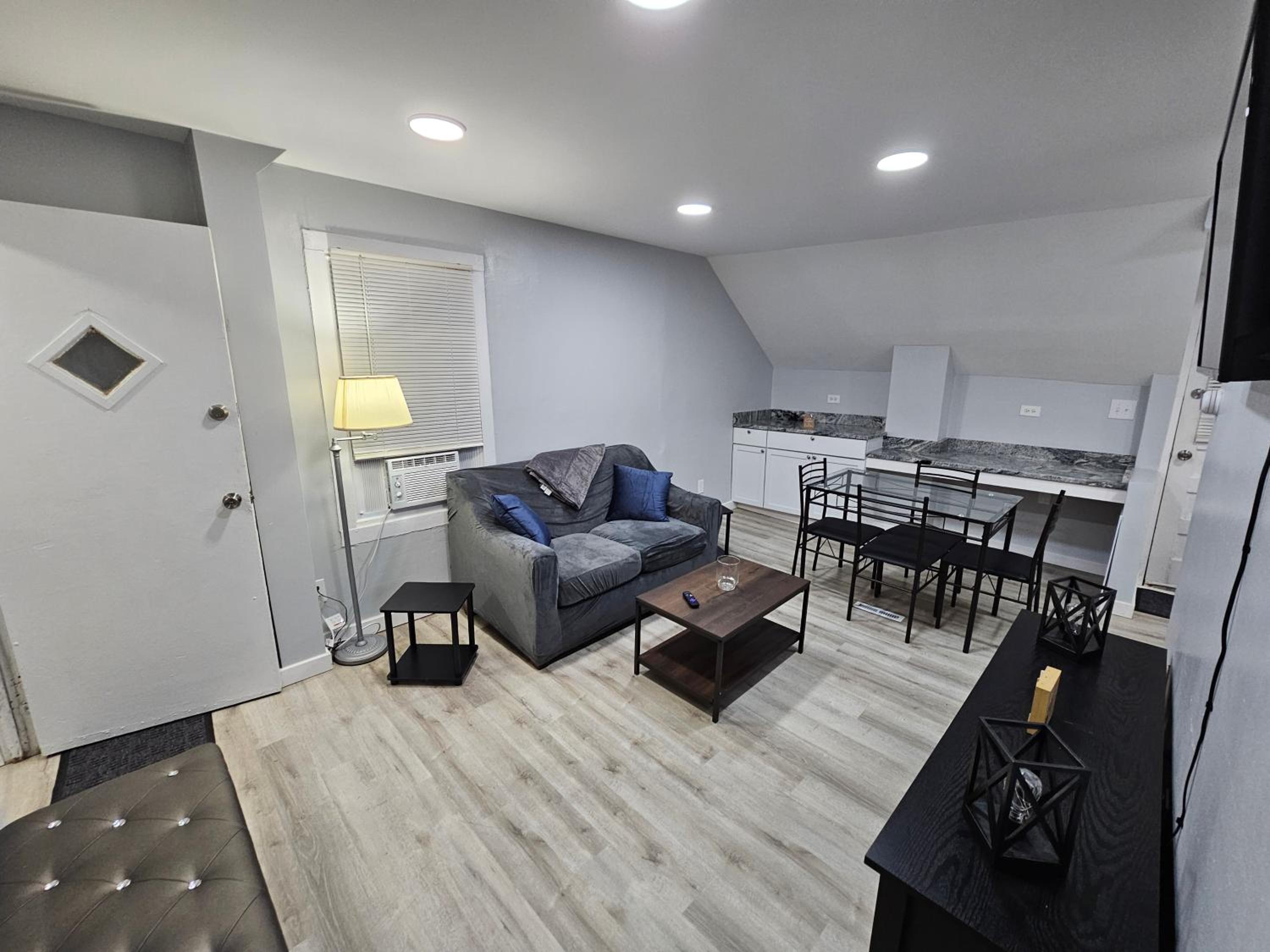Three-Bedroom Apartment photo 1