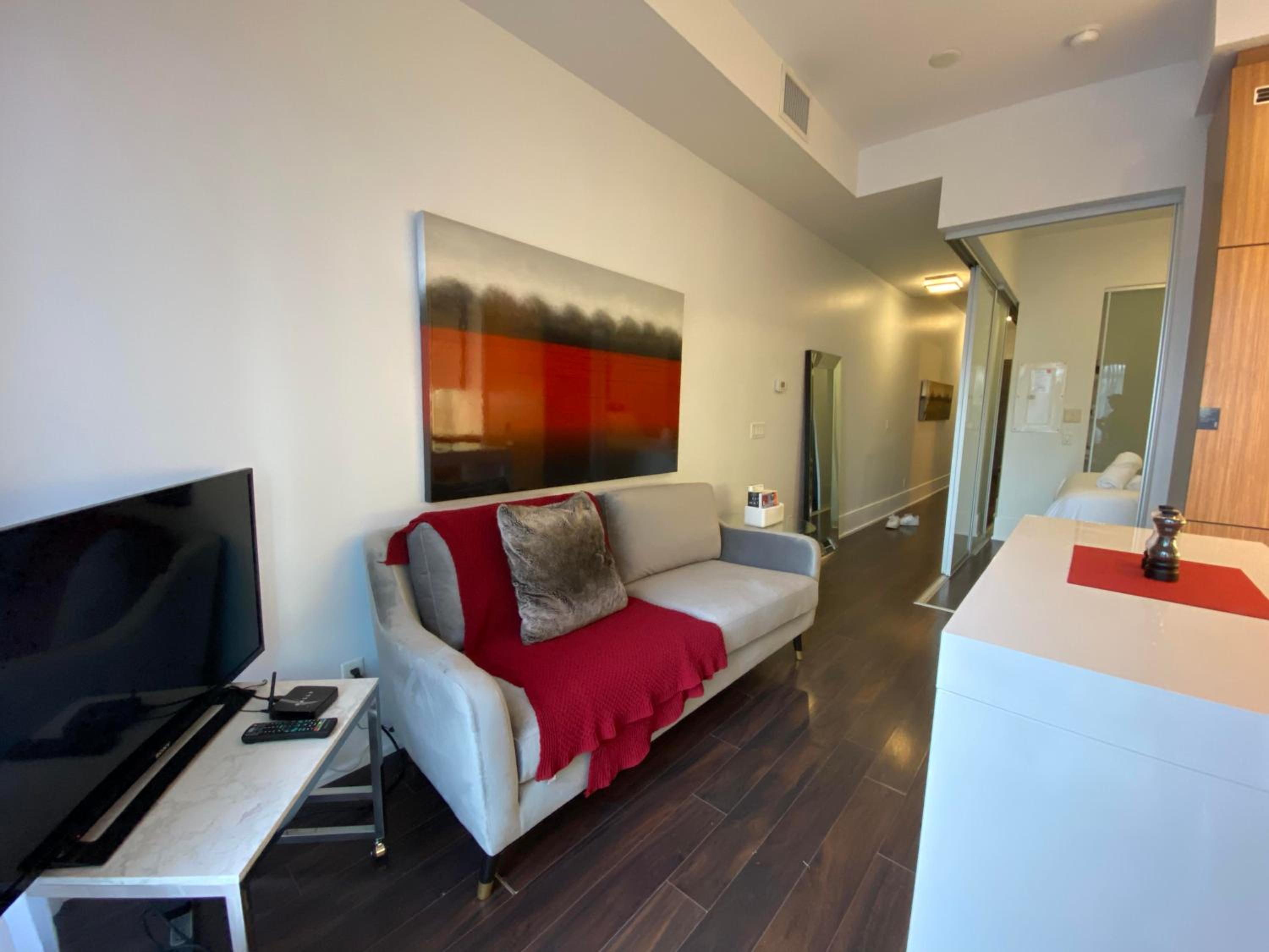 Deluxe One-Bedroom Apartment mit Stadtblick thumbnail 6
