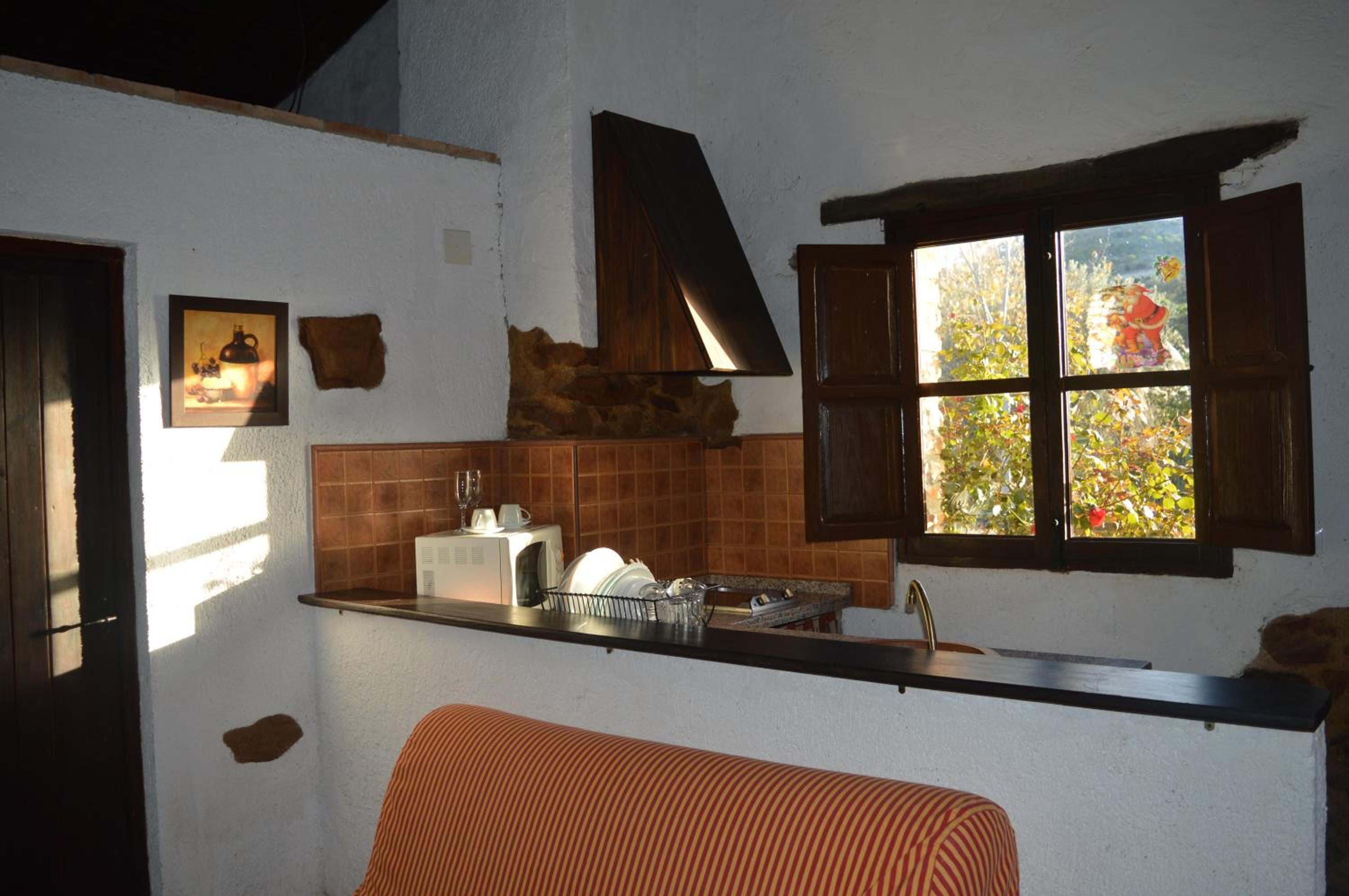 One-Bedroom Cottage - Photo 5