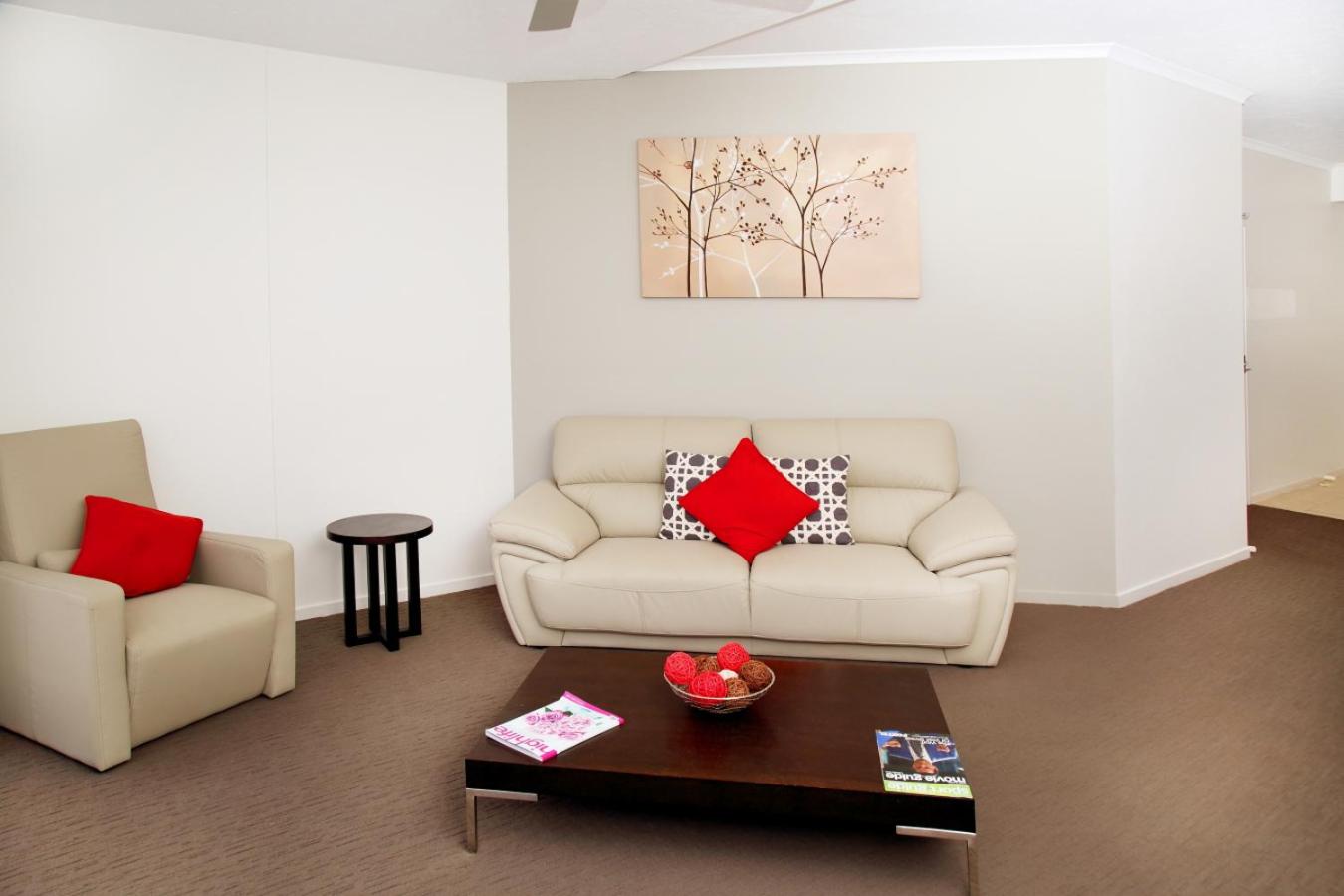 Two-Bedroom Apartment - Photo 2