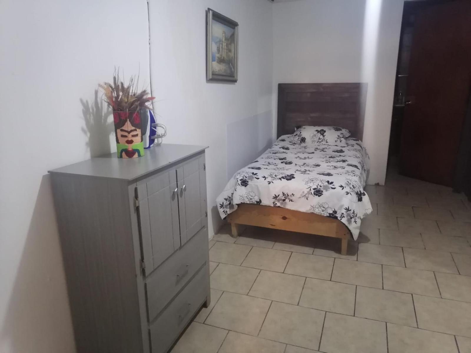 Three-Bedroom House photo 3