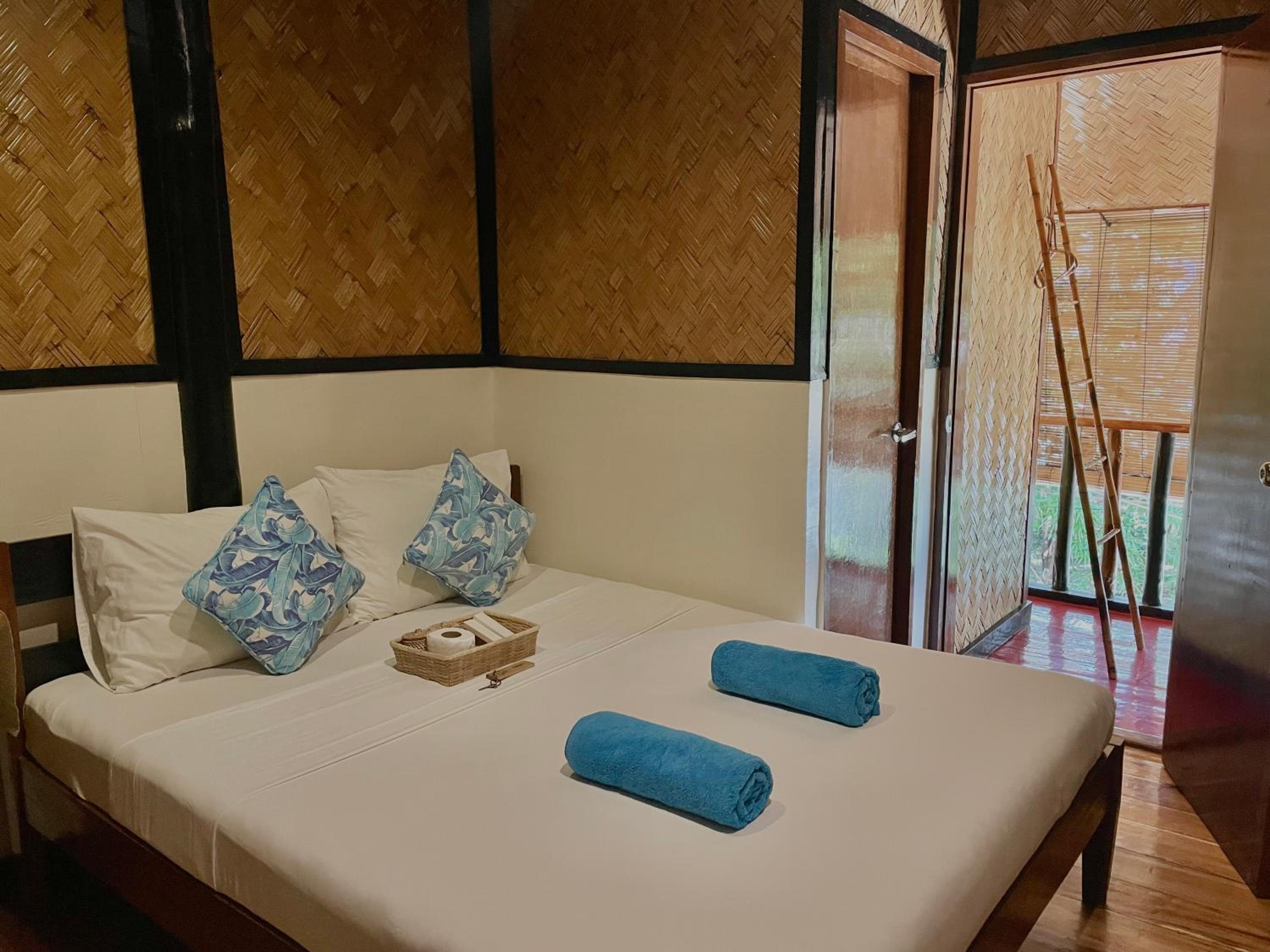Budget Double Room photo 3