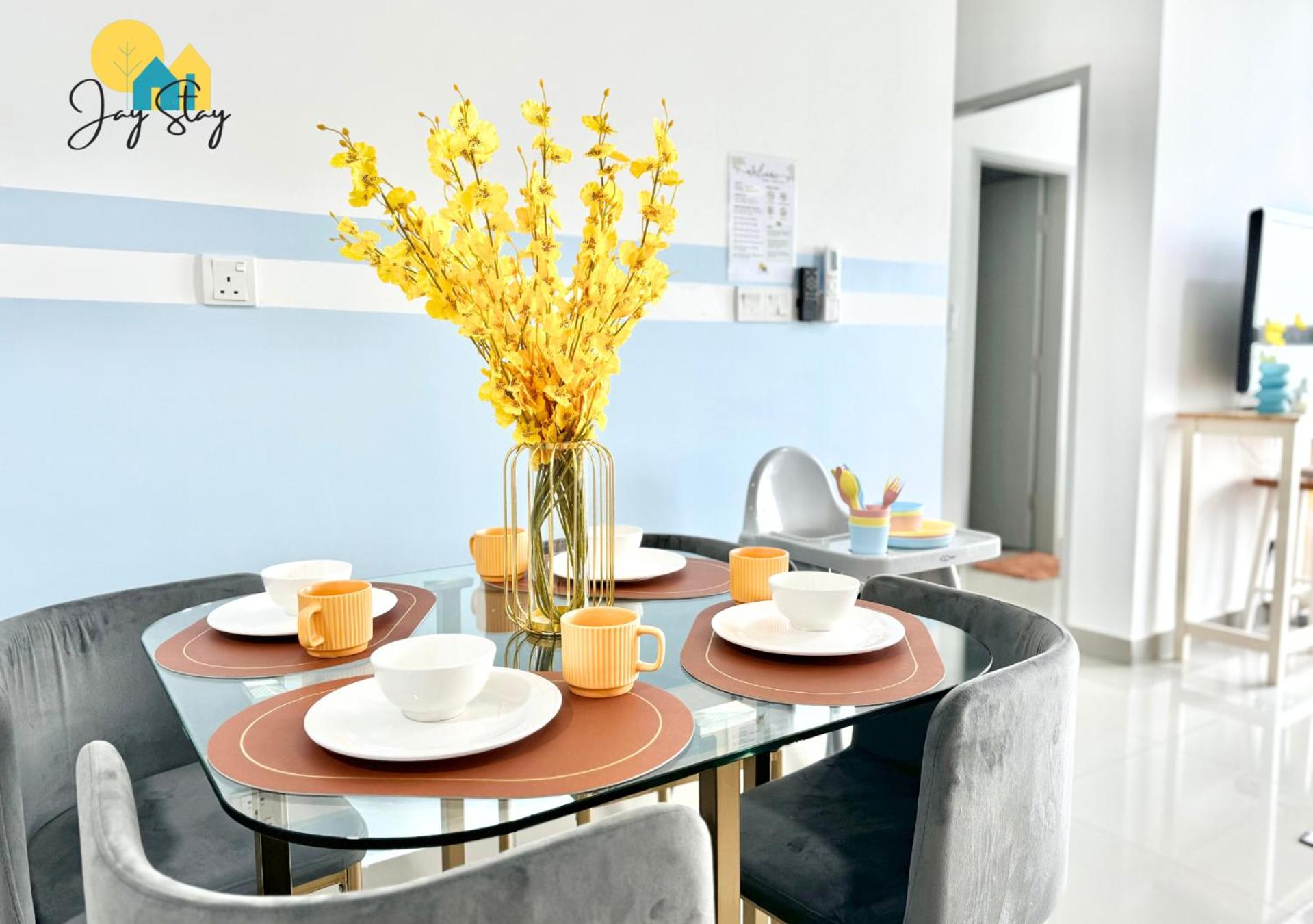 Two-Bedroom Apartment with Sea View - Photo 12