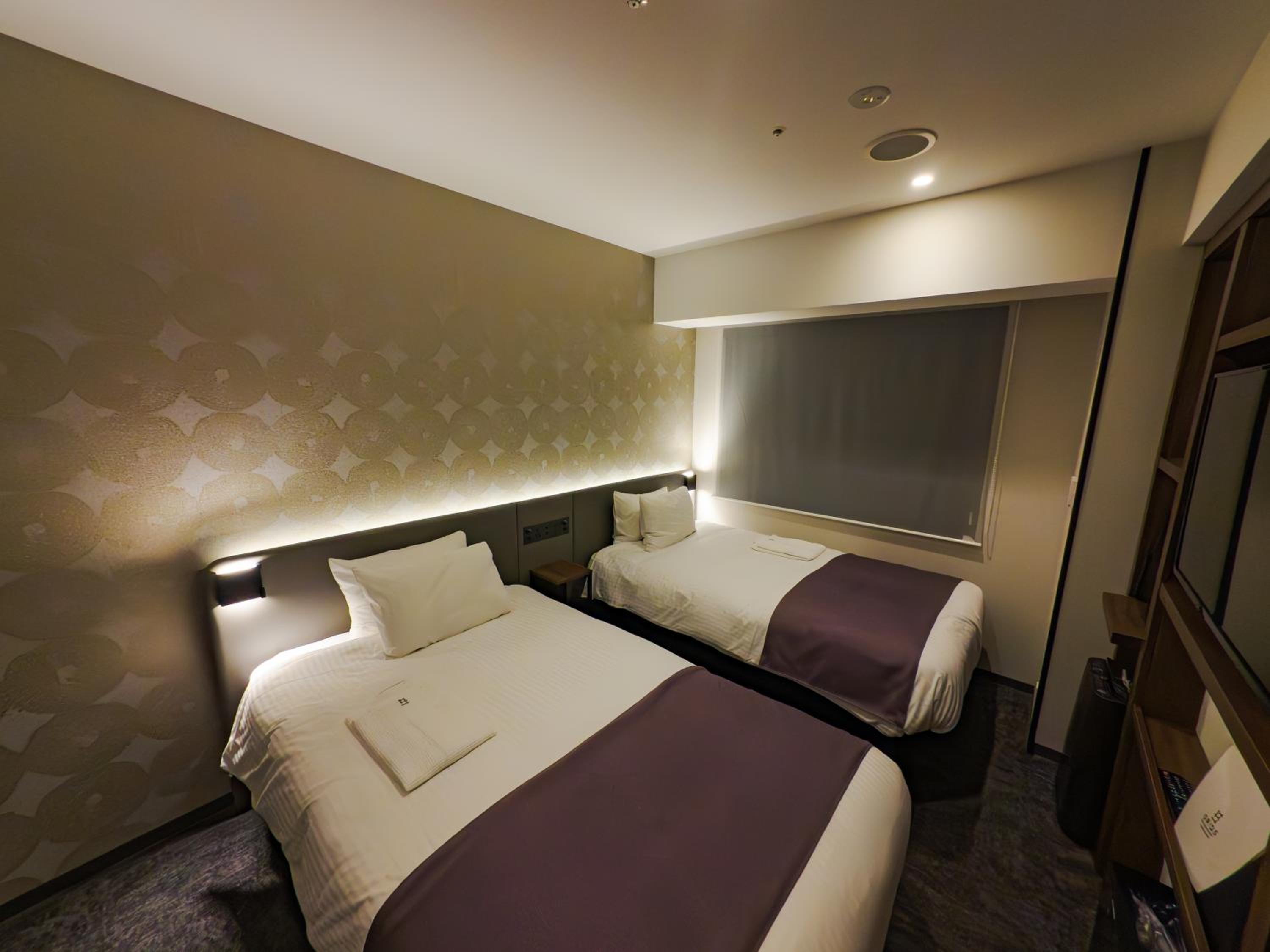 Standard Twin Room - Photo 1