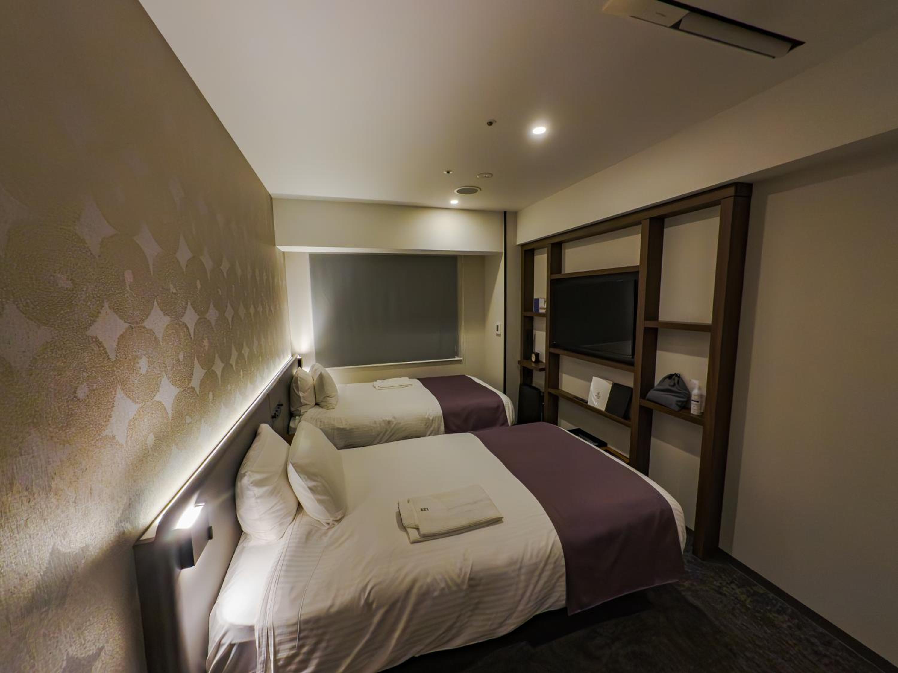 Standard Twin Room - Photo 2
