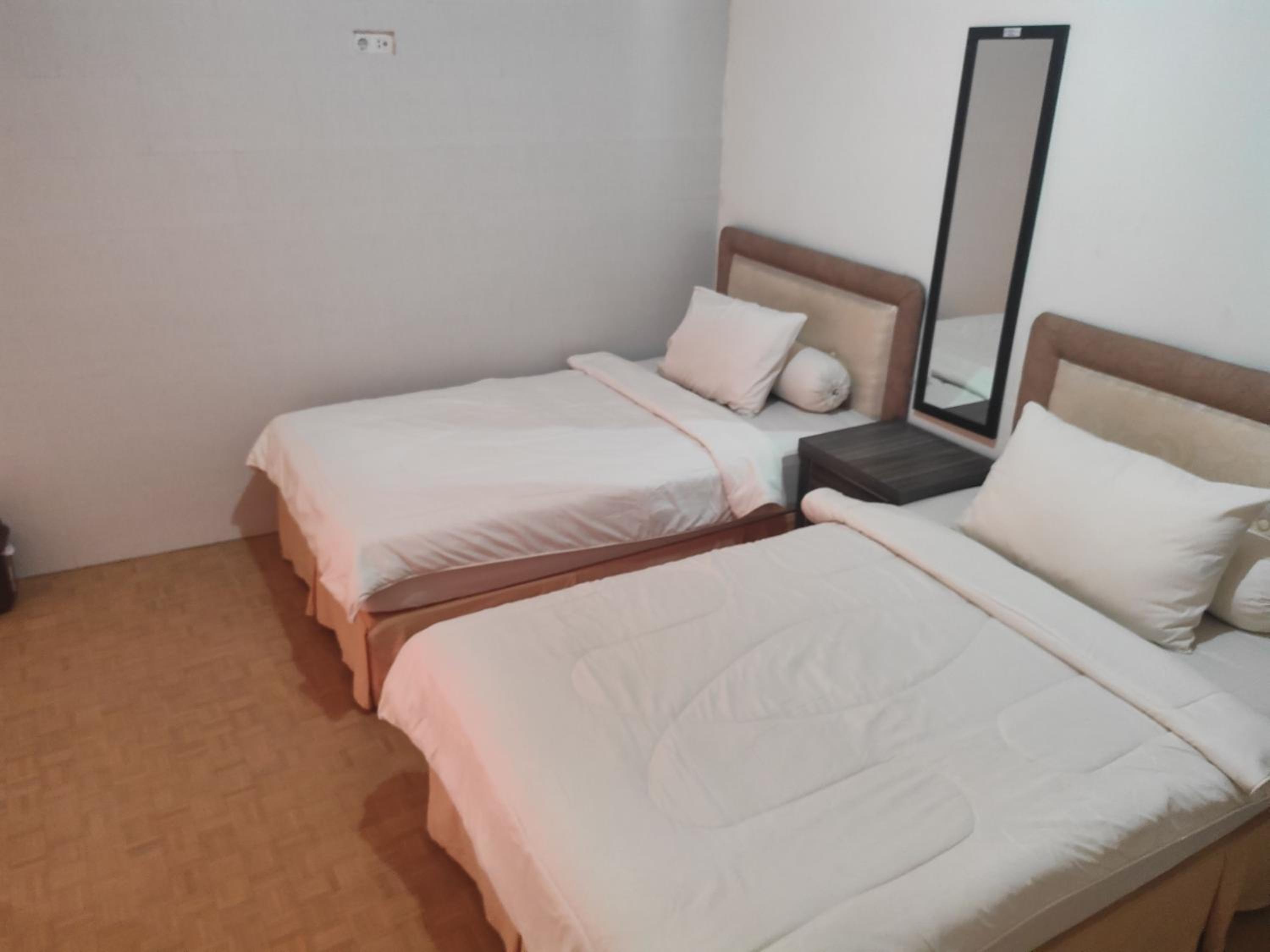 Double or Twin Room with Balcony photo 2