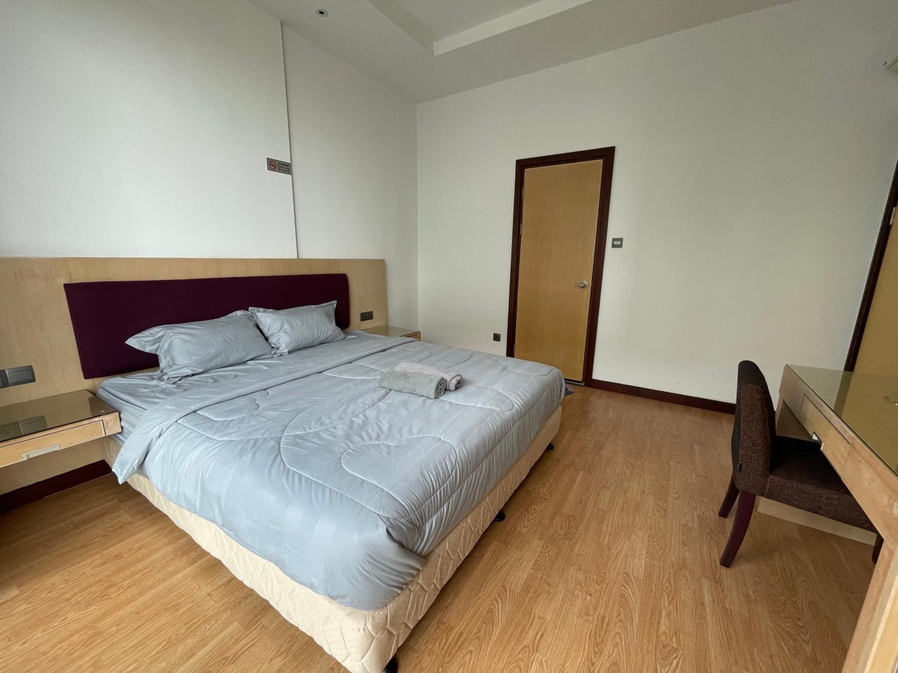 Three-Bedroom Apartment - High Floor