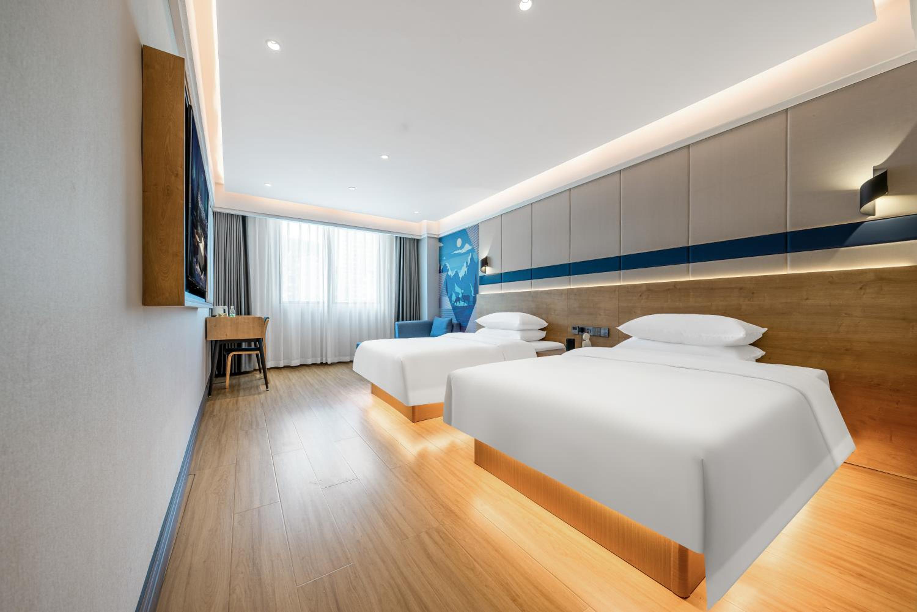 Deluxe Twin Room photo 2