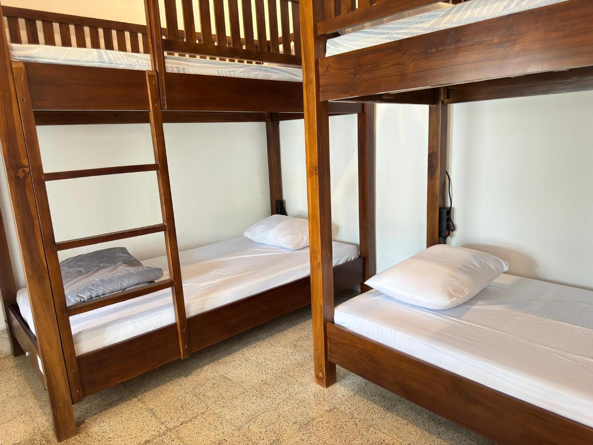 4-Bed Mixed Dormitory Room photo 1