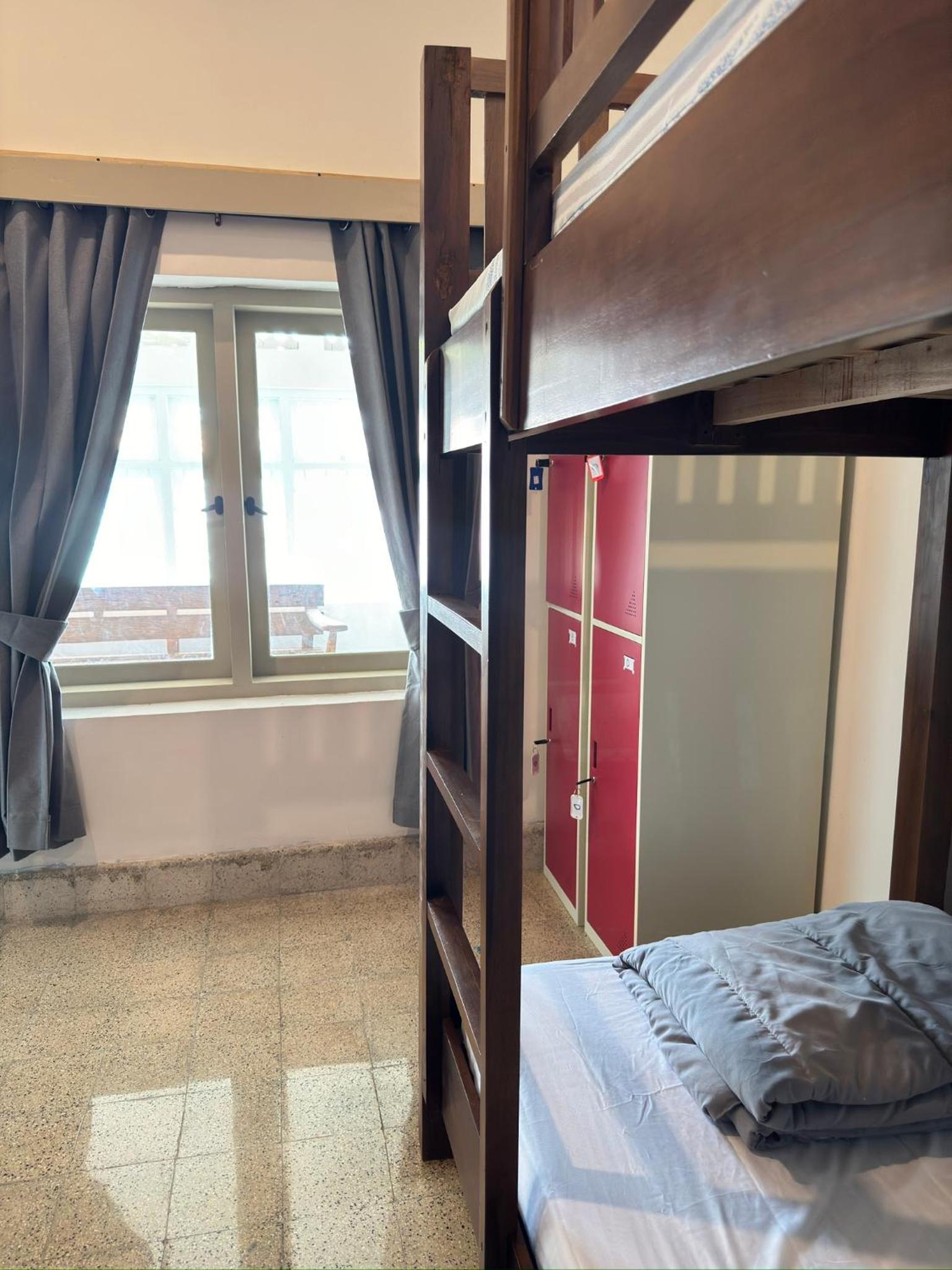 4-Bed Mixed Dormitory Room photo 3