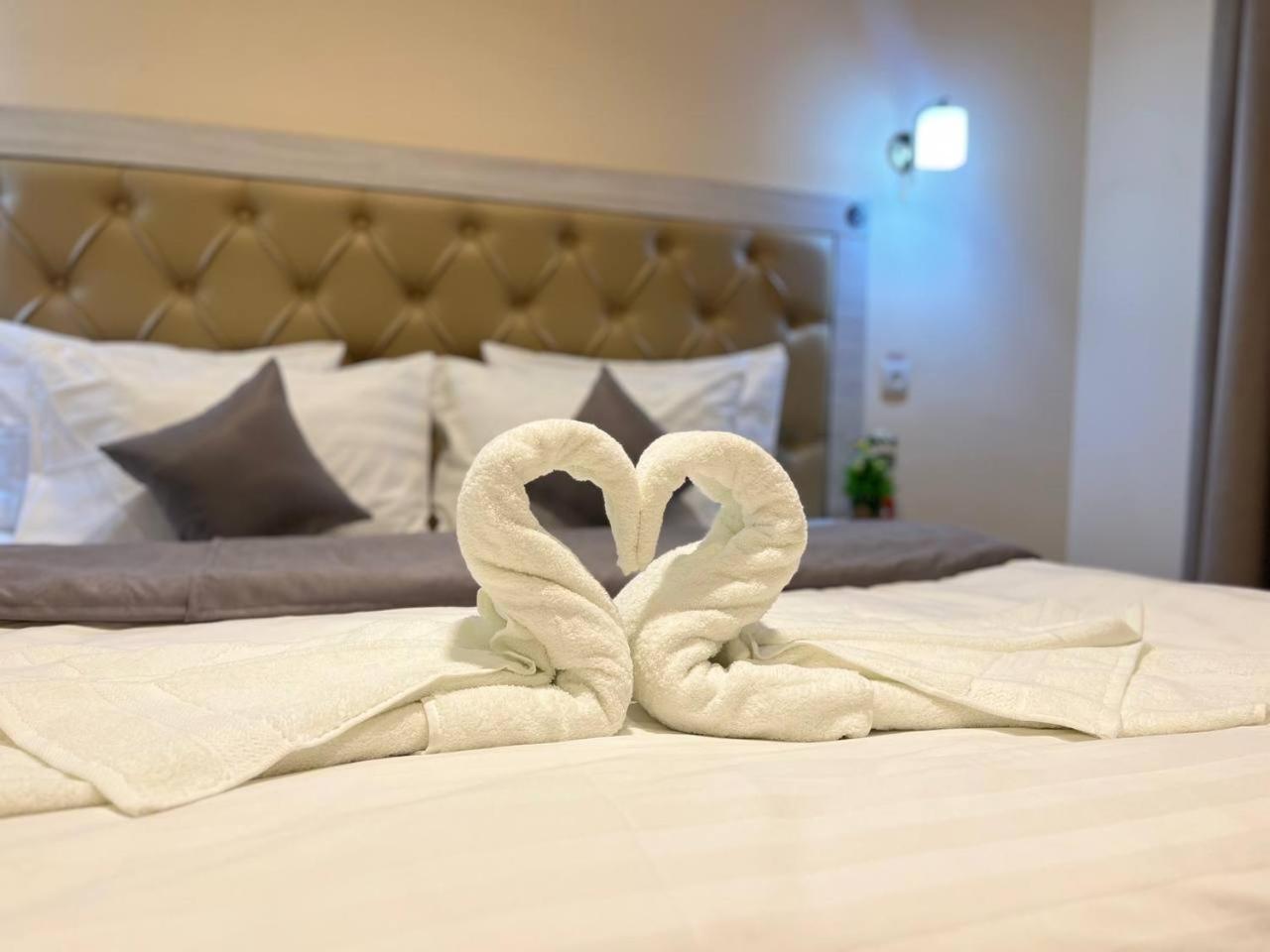Double or Twin Room - Photo 7