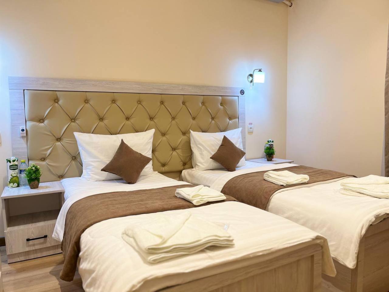 Double or Twin Room - Photo 3