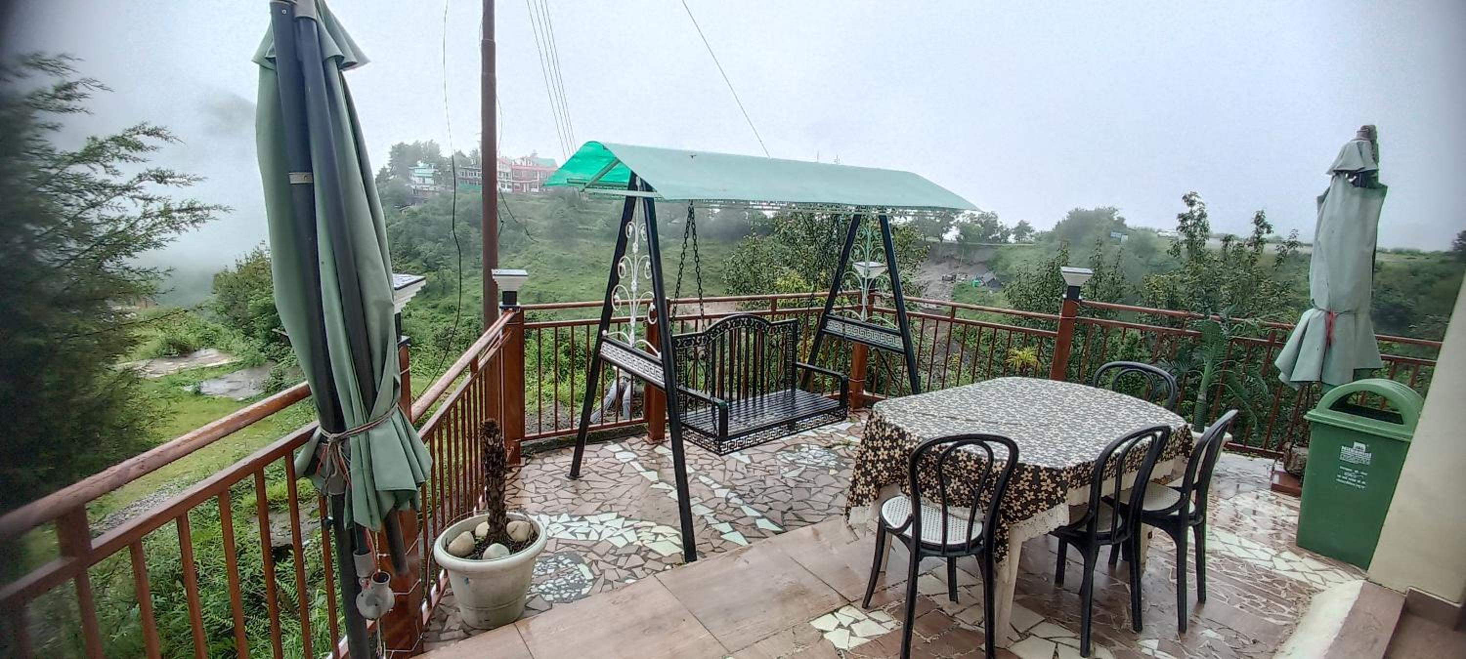 Double Room with Mountain View - Photo 8