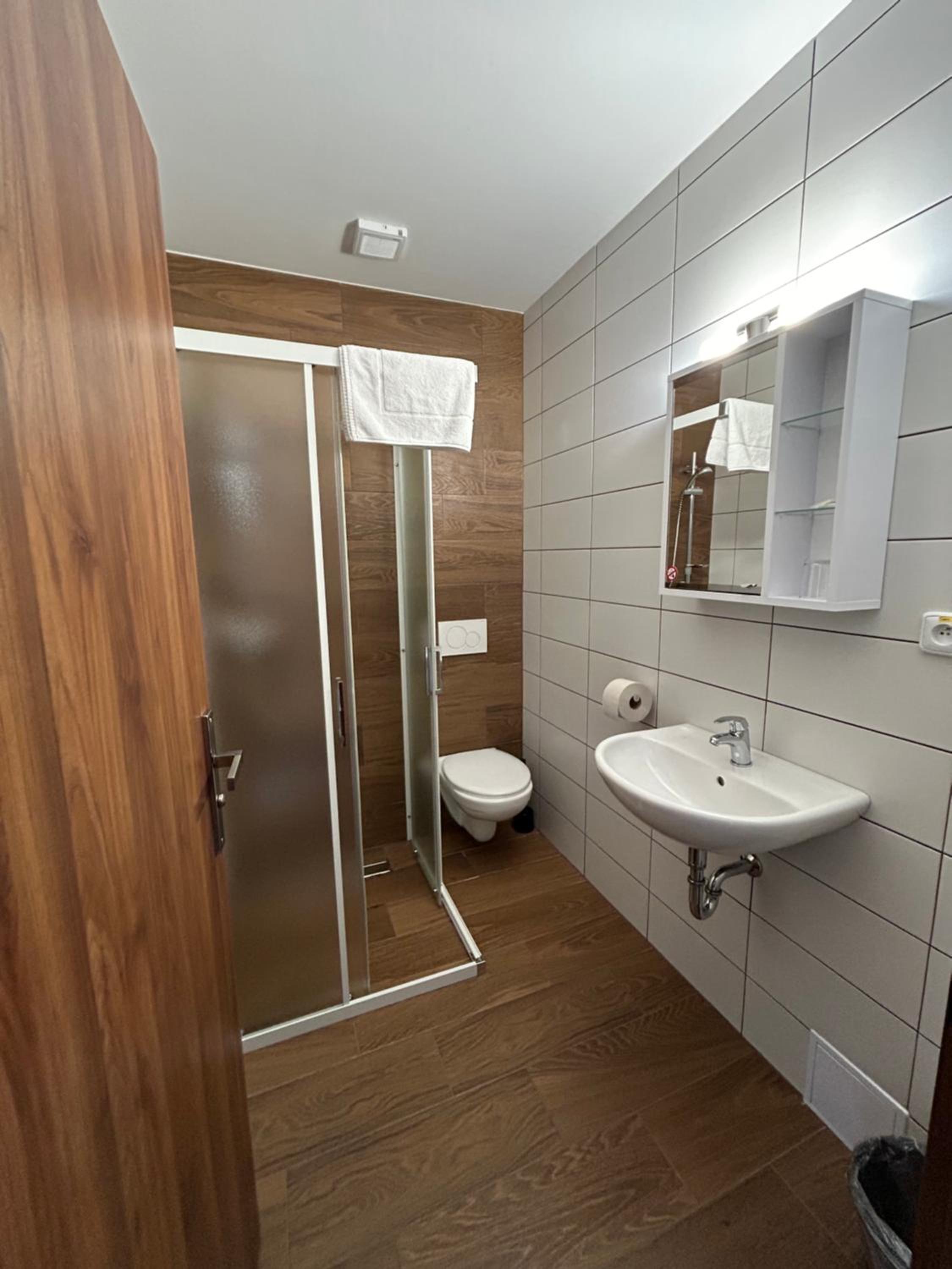 Standard Triple Room photo 3
