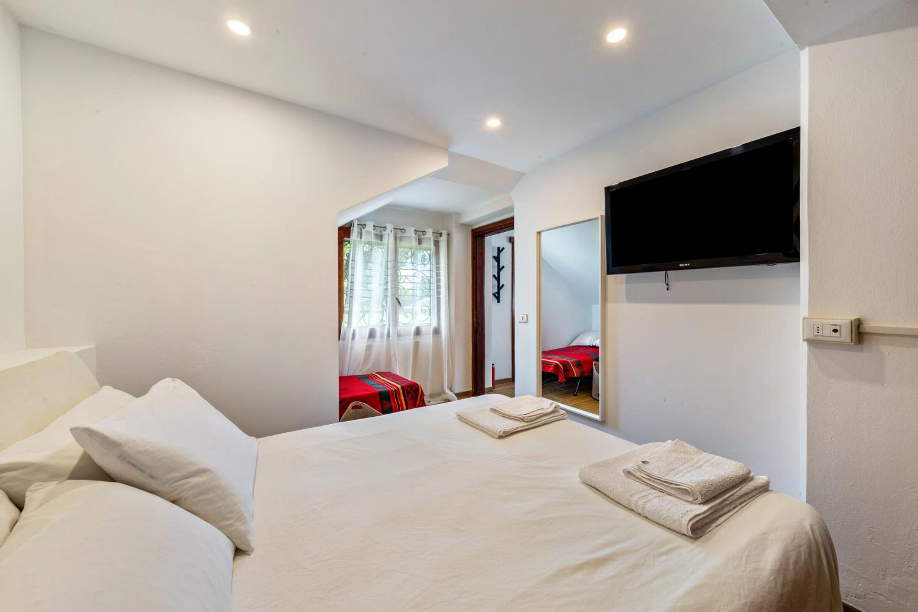 One-Bedroom Apartment with Garden View photo 1