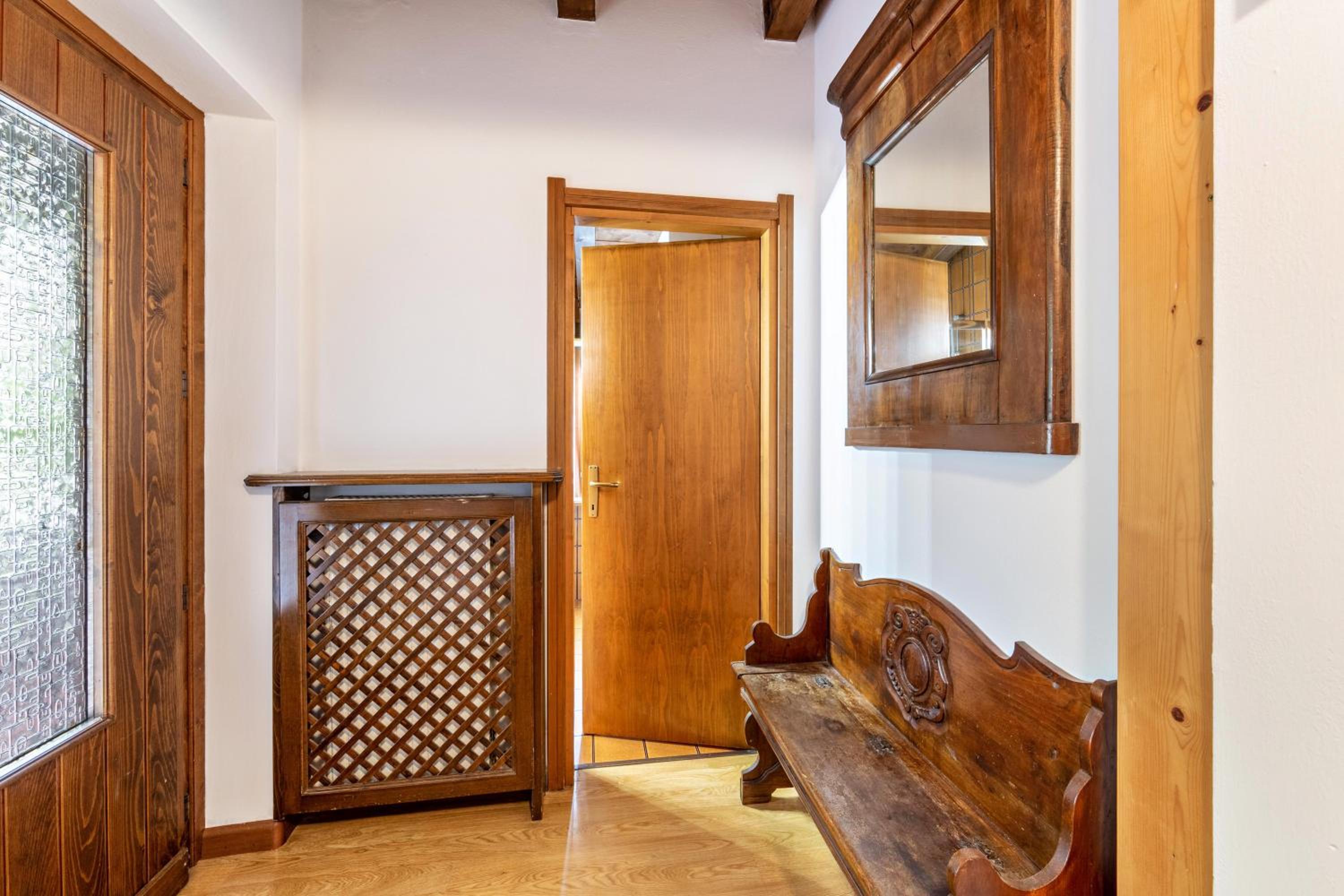 One-Bedroom Apartment with Garden View photo 3