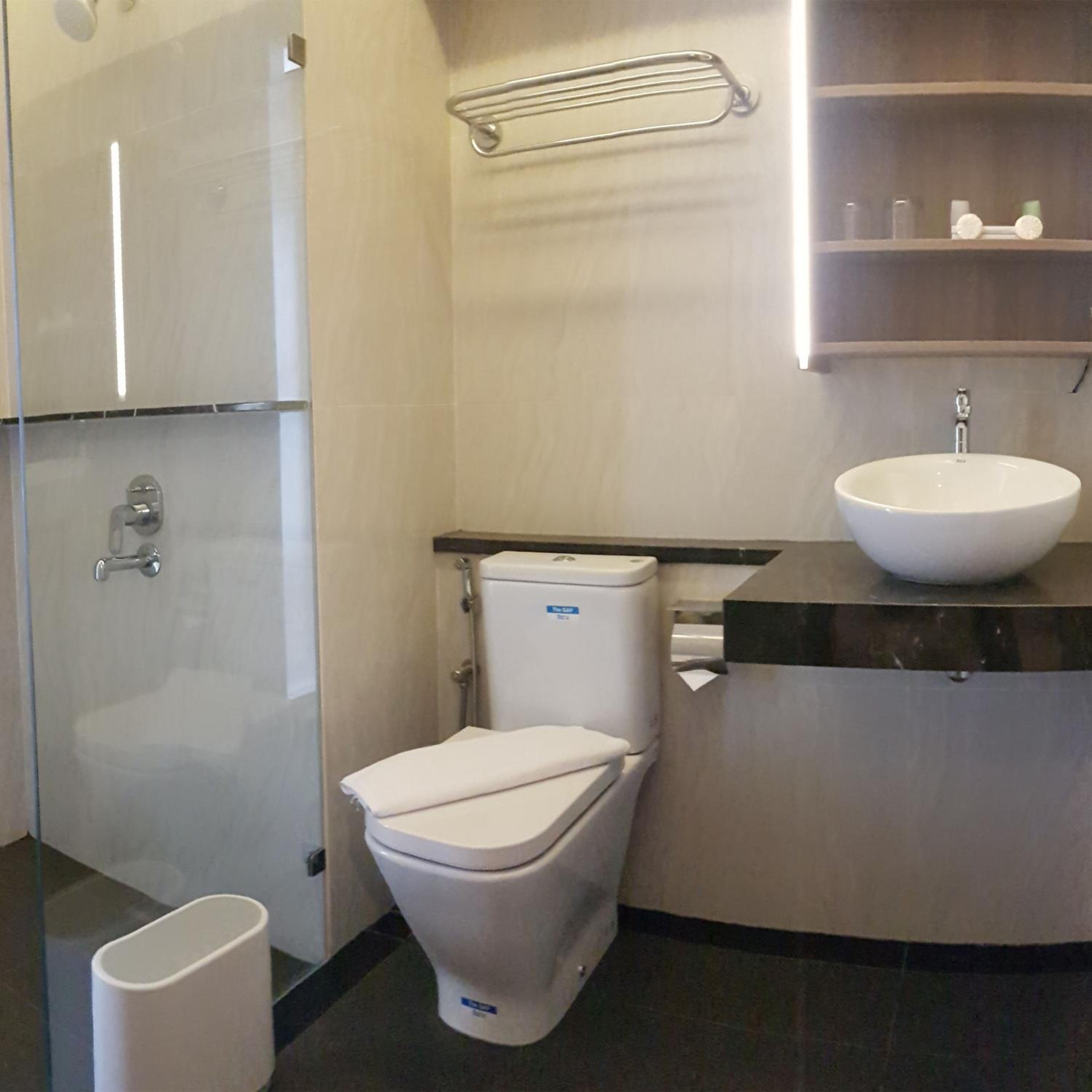 Standard Double or Twin Room photo 3