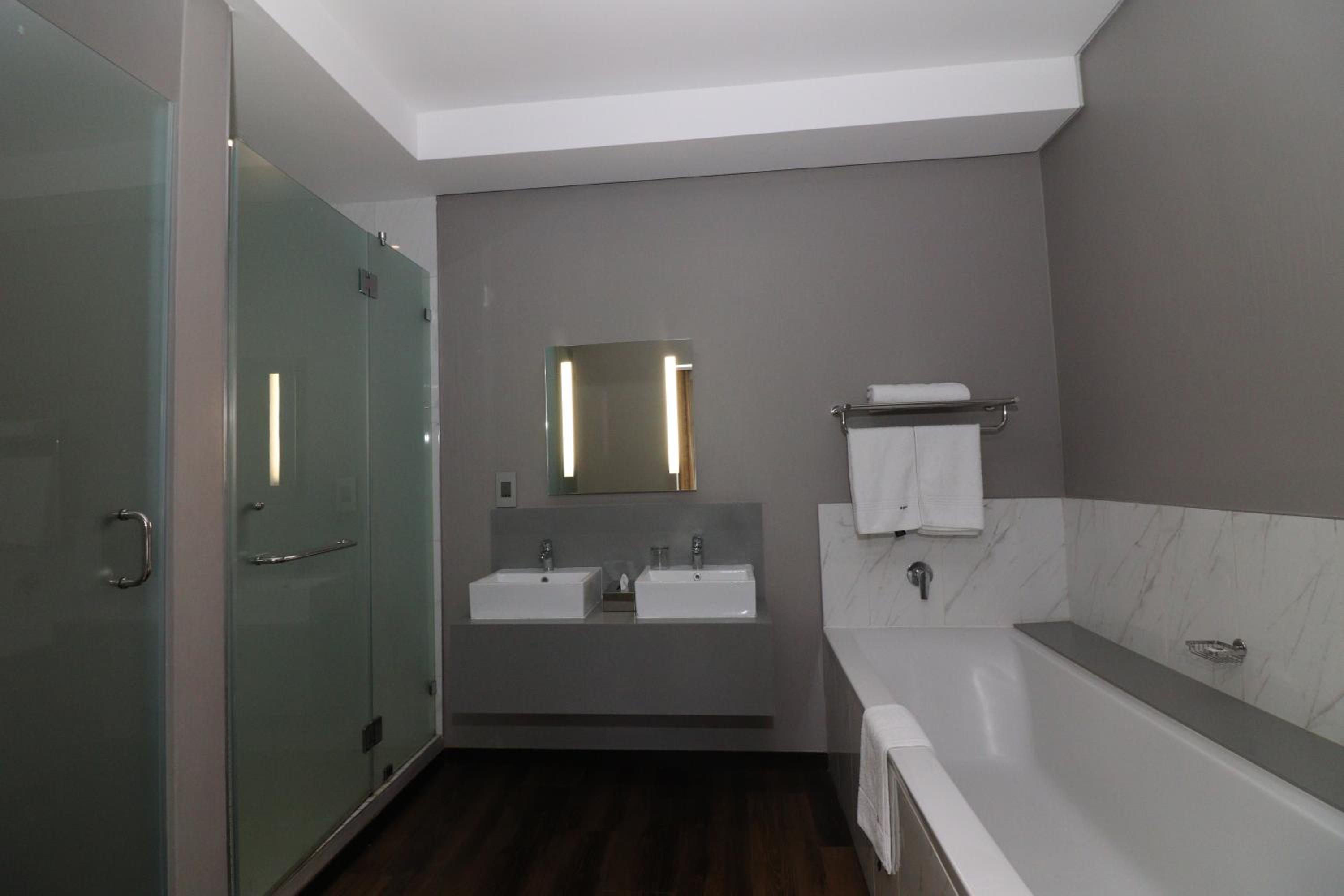 Deluxe Double Room photo 3