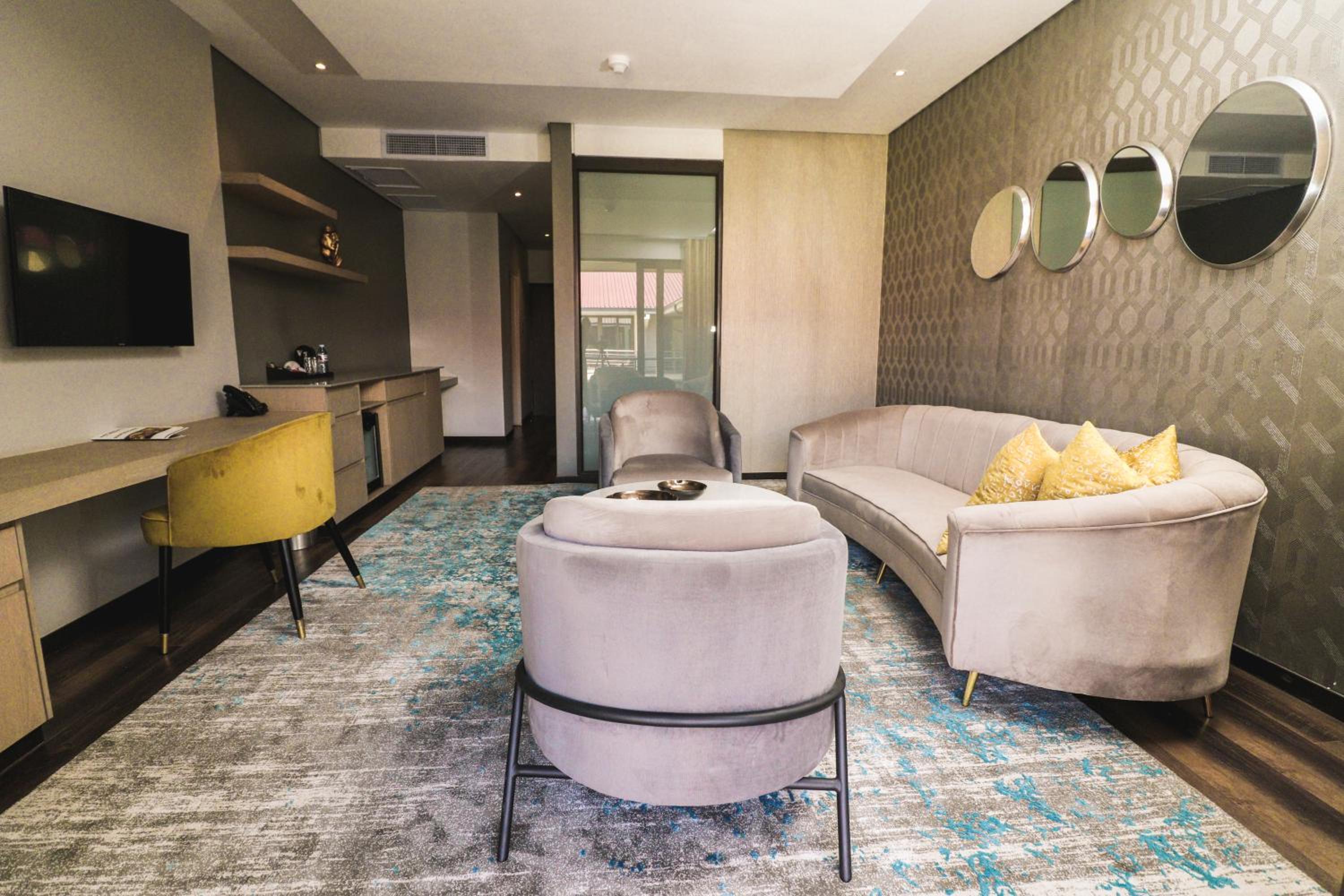 Executive Suite photo 3