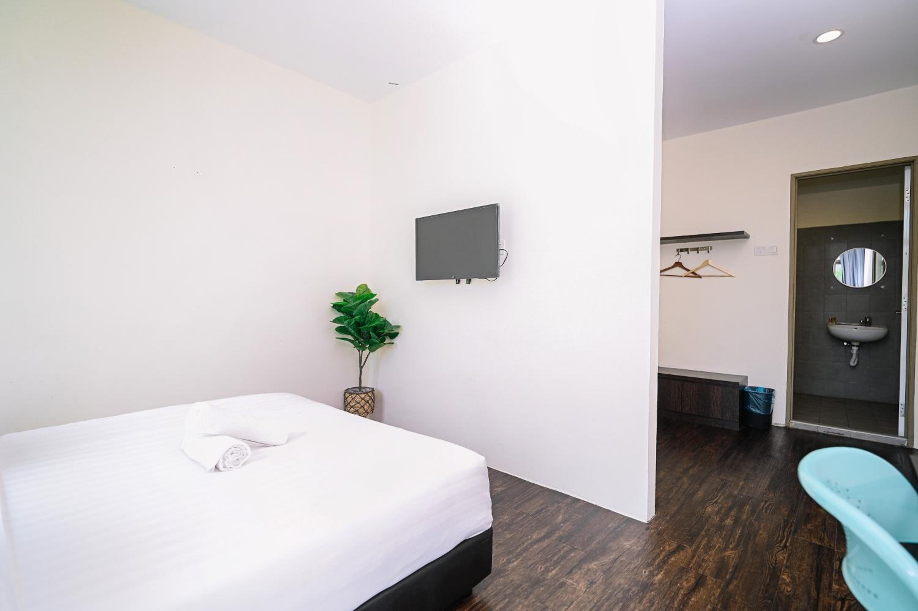 Deluxe Queen Room photo 3