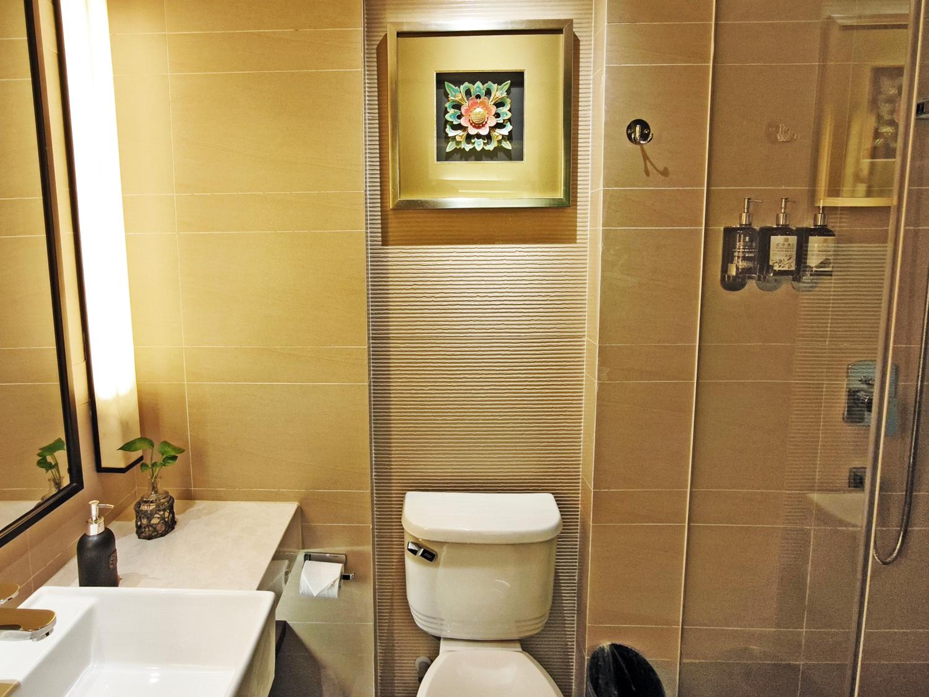 Deluxe King Room - Photo 6