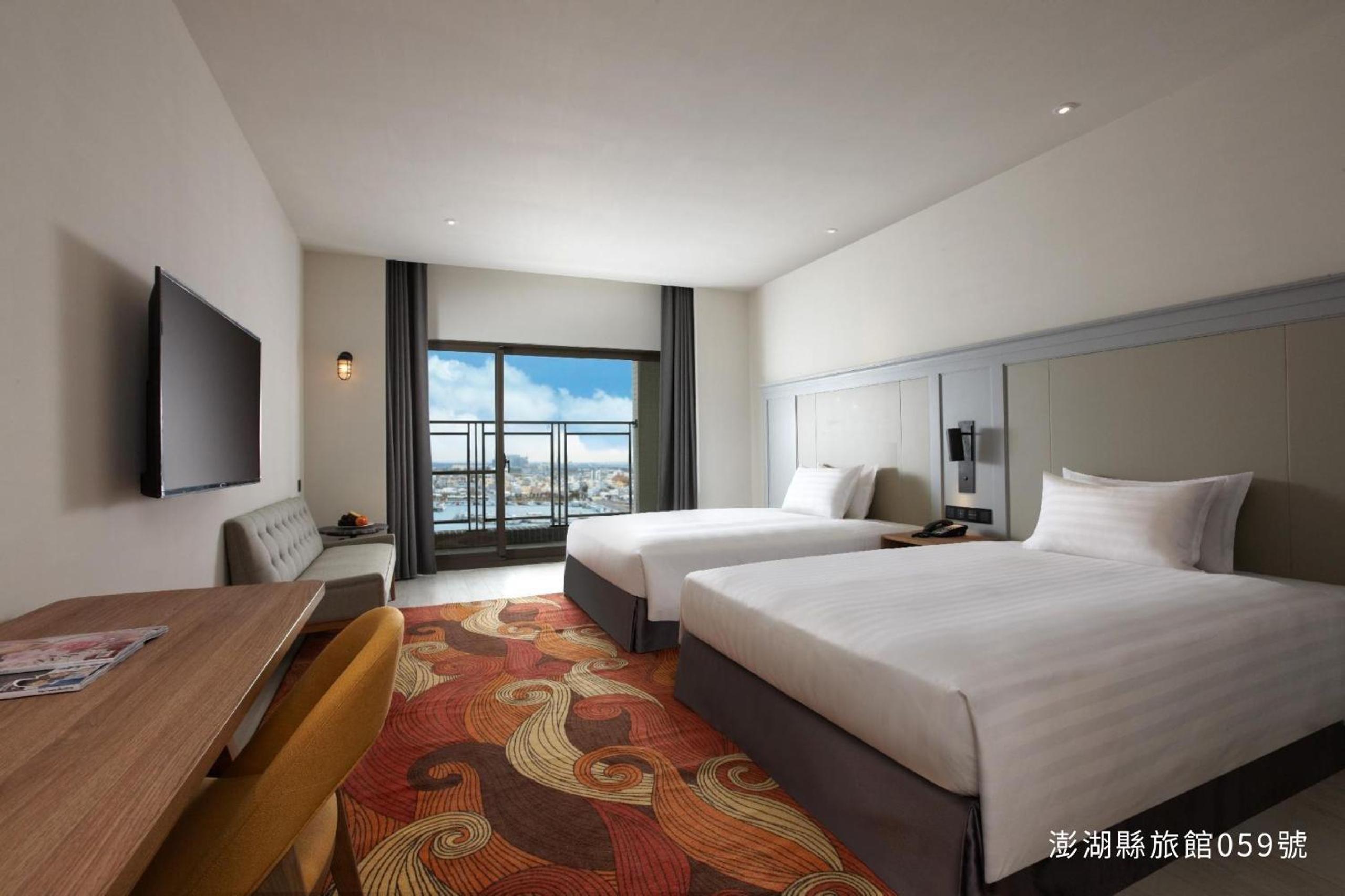 Deluxe Twin Room with Harbor View