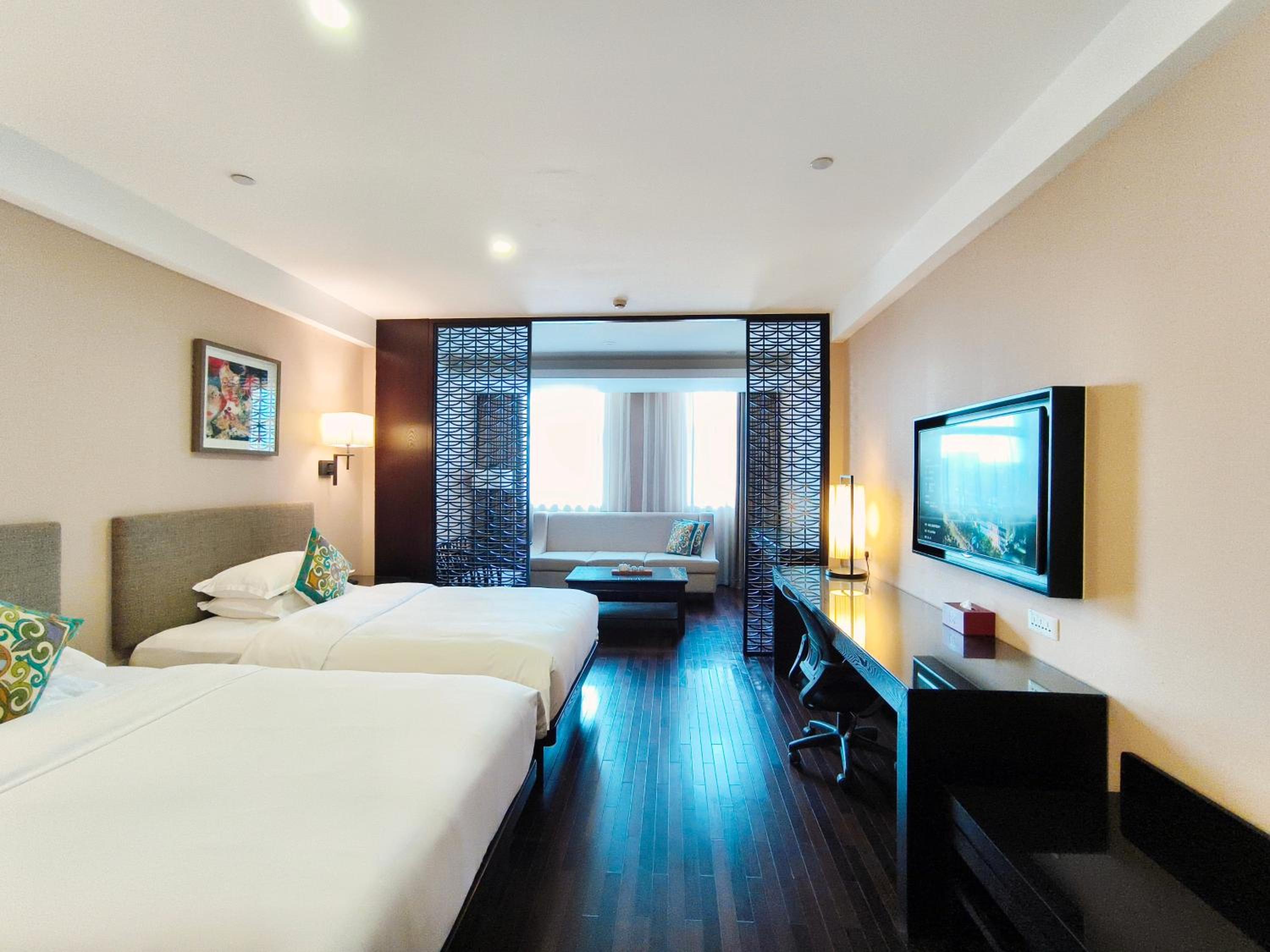 Executive Twin Room - Photo 6