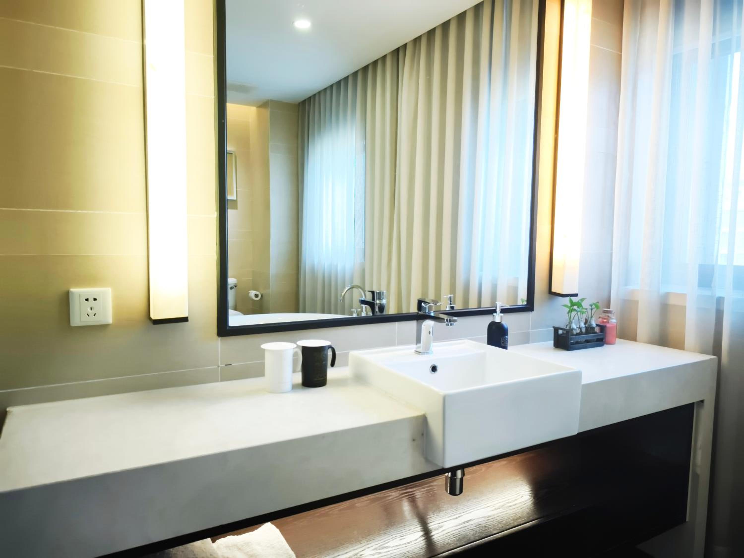 Executive King Room - Photo 2