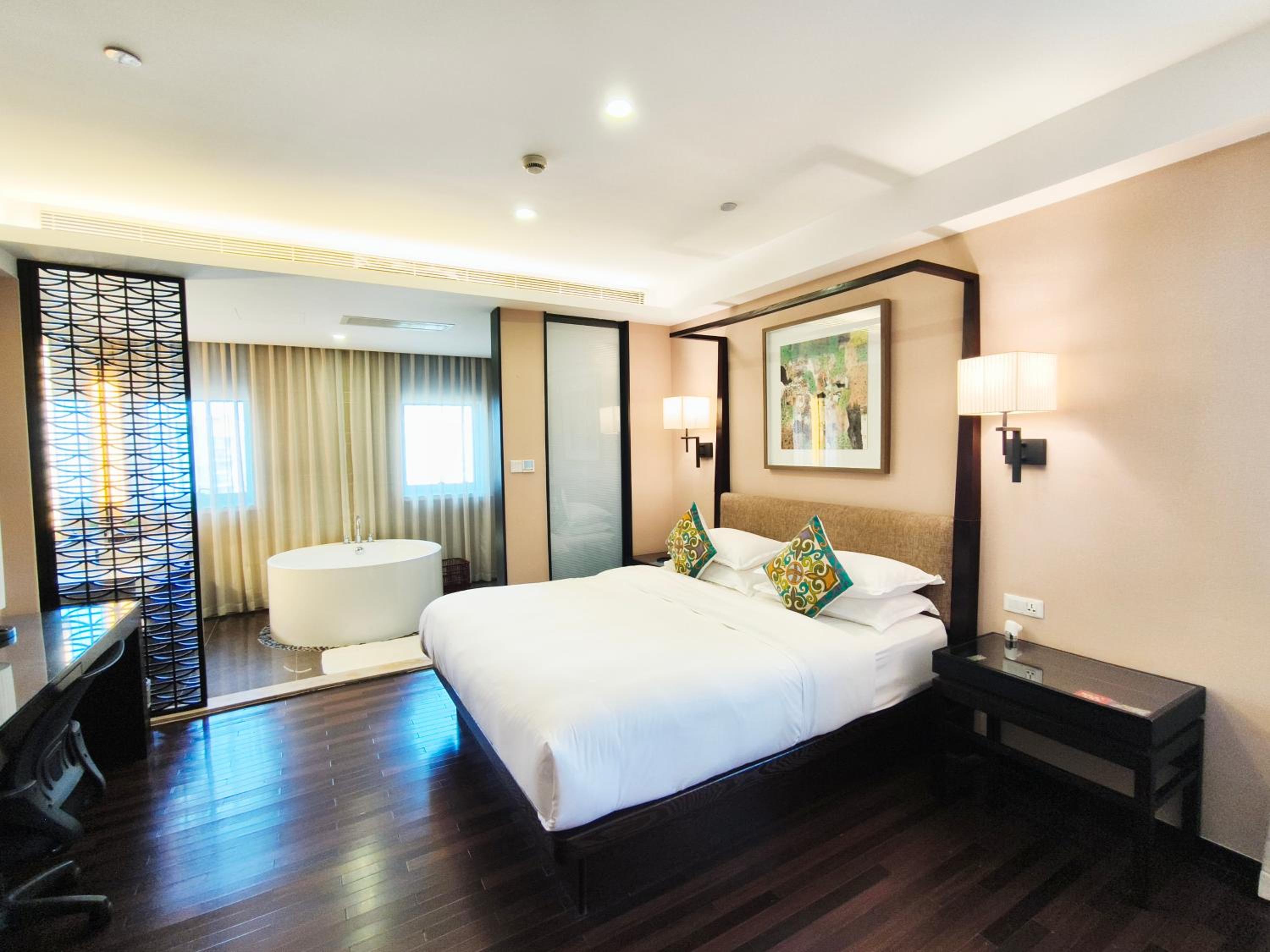 Executive King Room - Photo 5