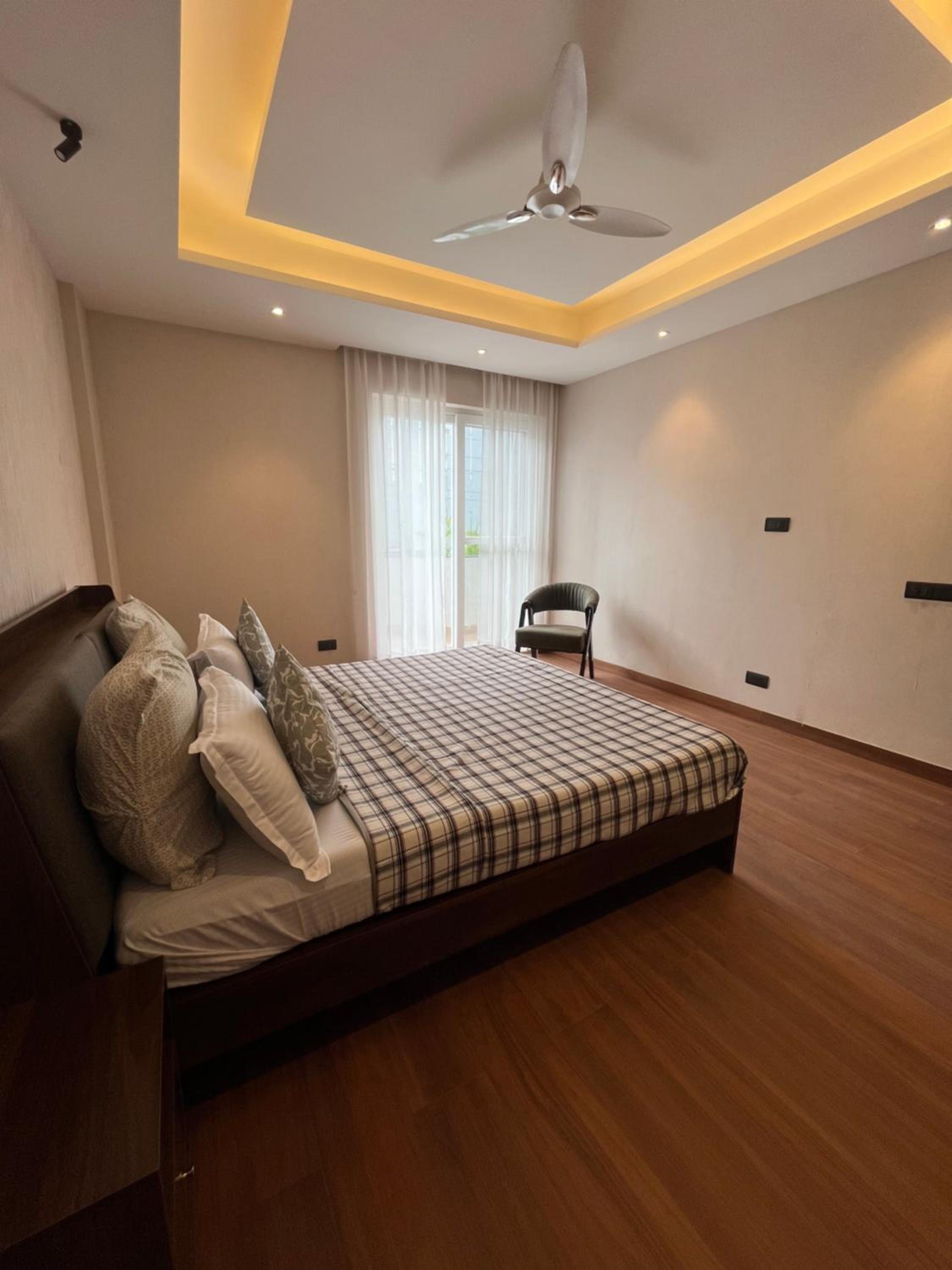 Four-Bedroom Luxury Apartment - Photo 6