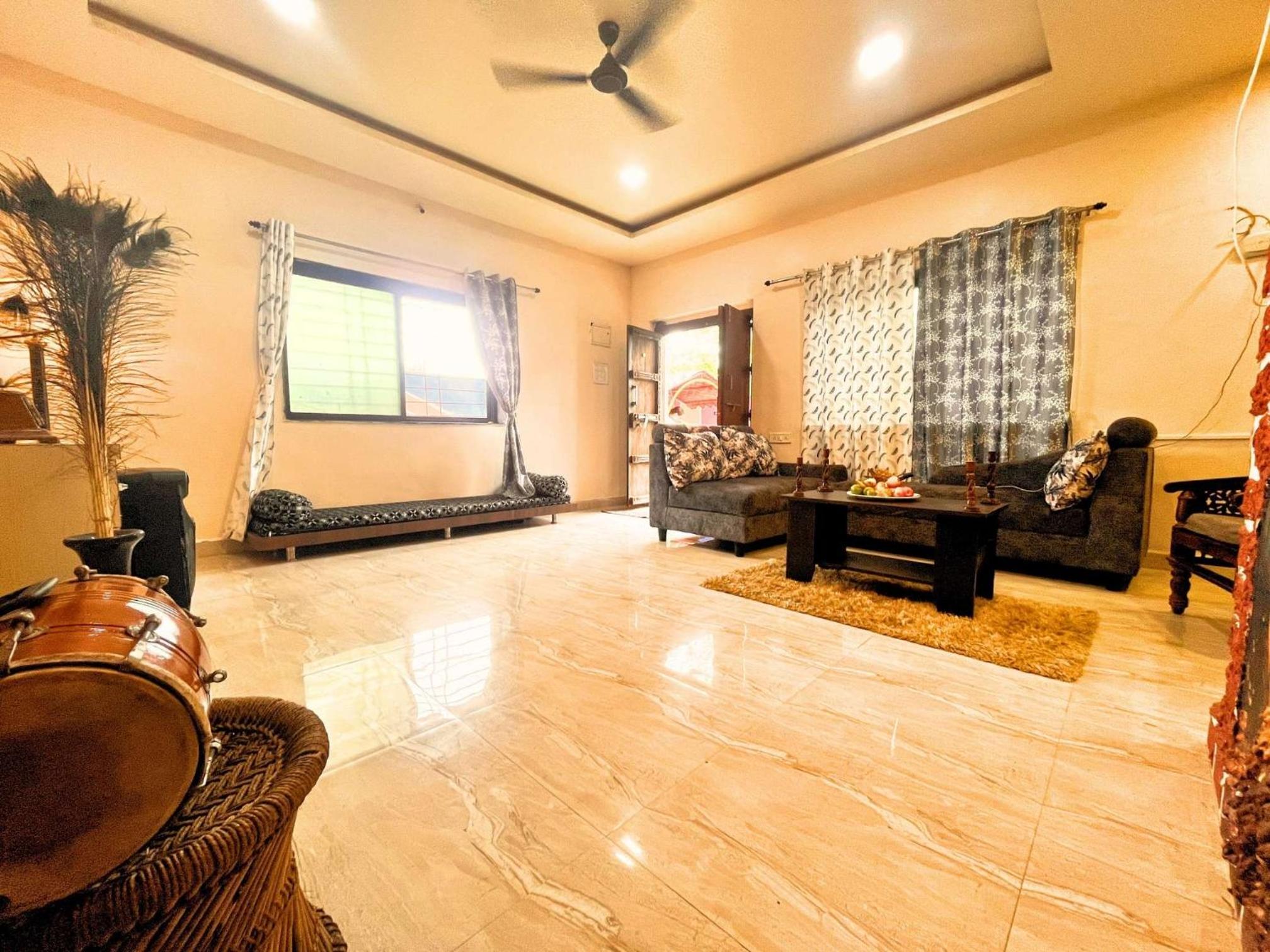 Villa photo 1