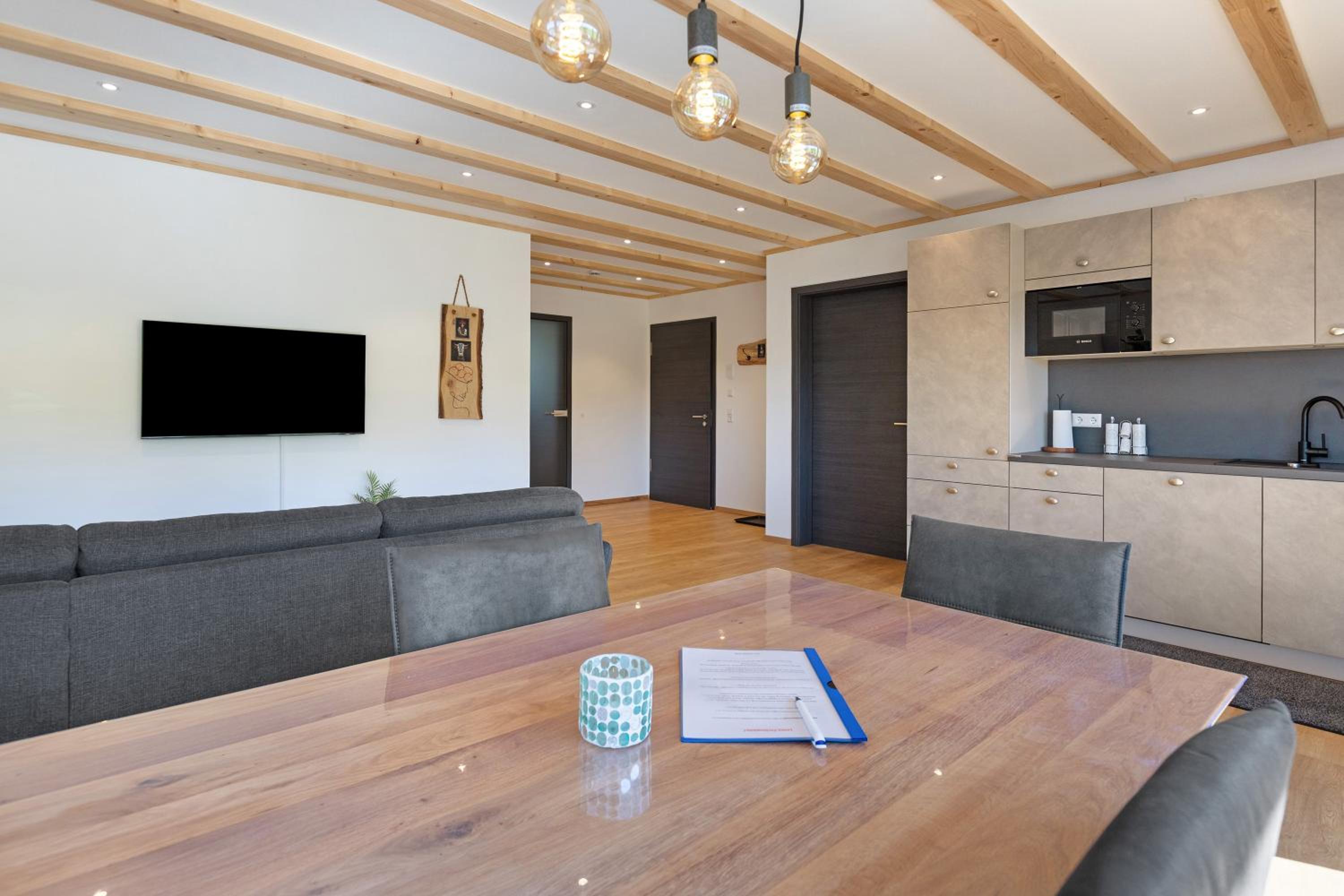Two-Bedroom Deluxe Apartment with Garden View photo 3