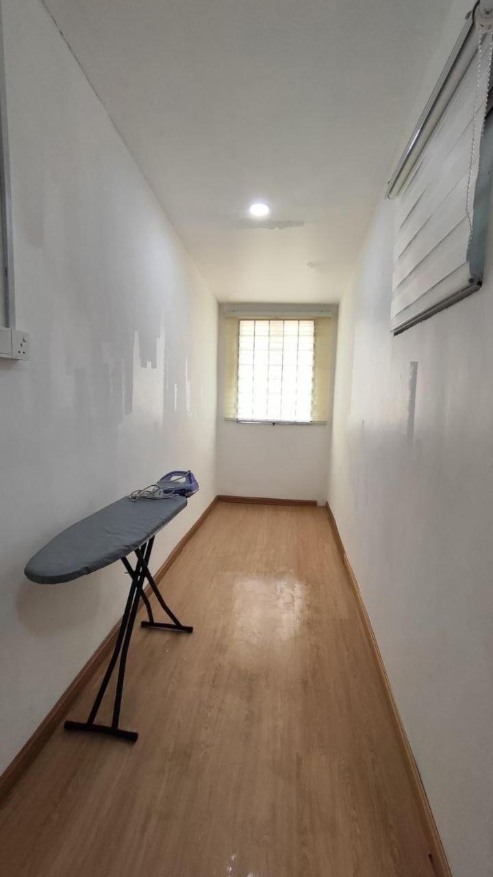 Four-Bedroom House photo 3