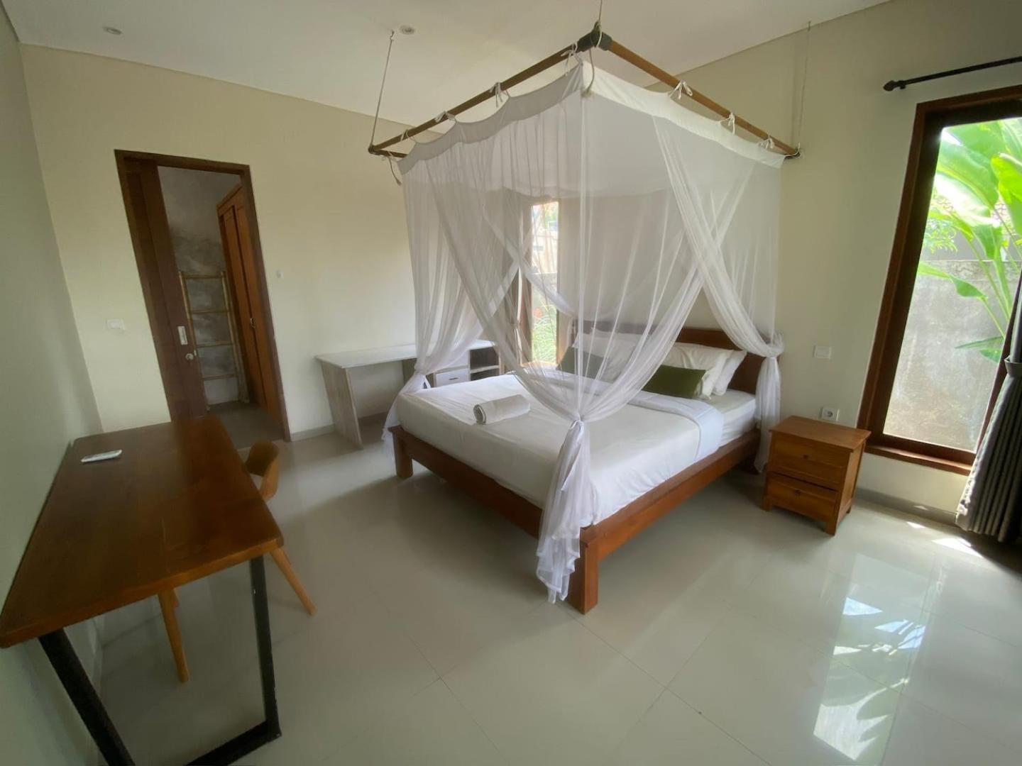 Three-Bedroom Villa photo 1