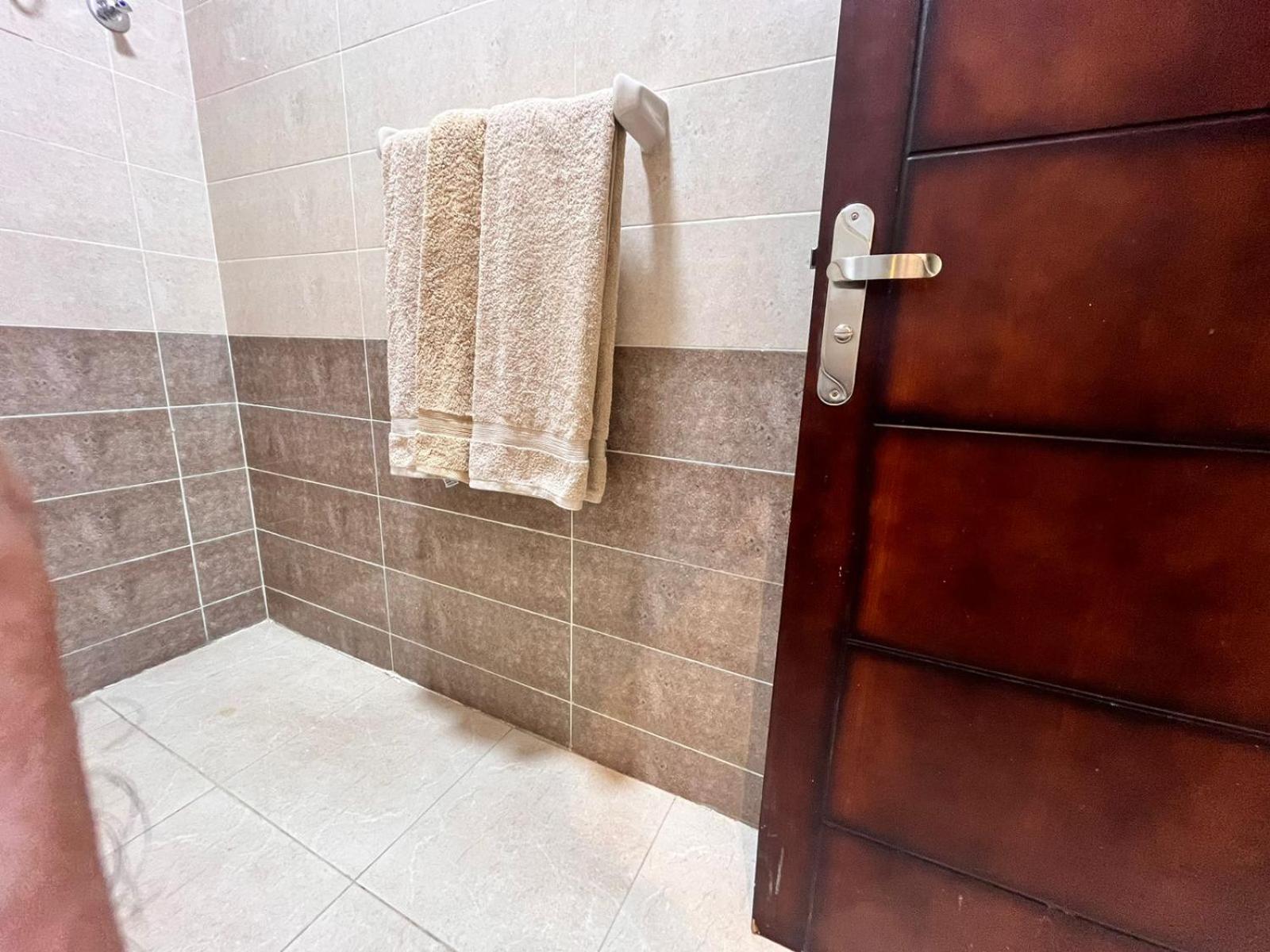 Triple Room - Photo 11