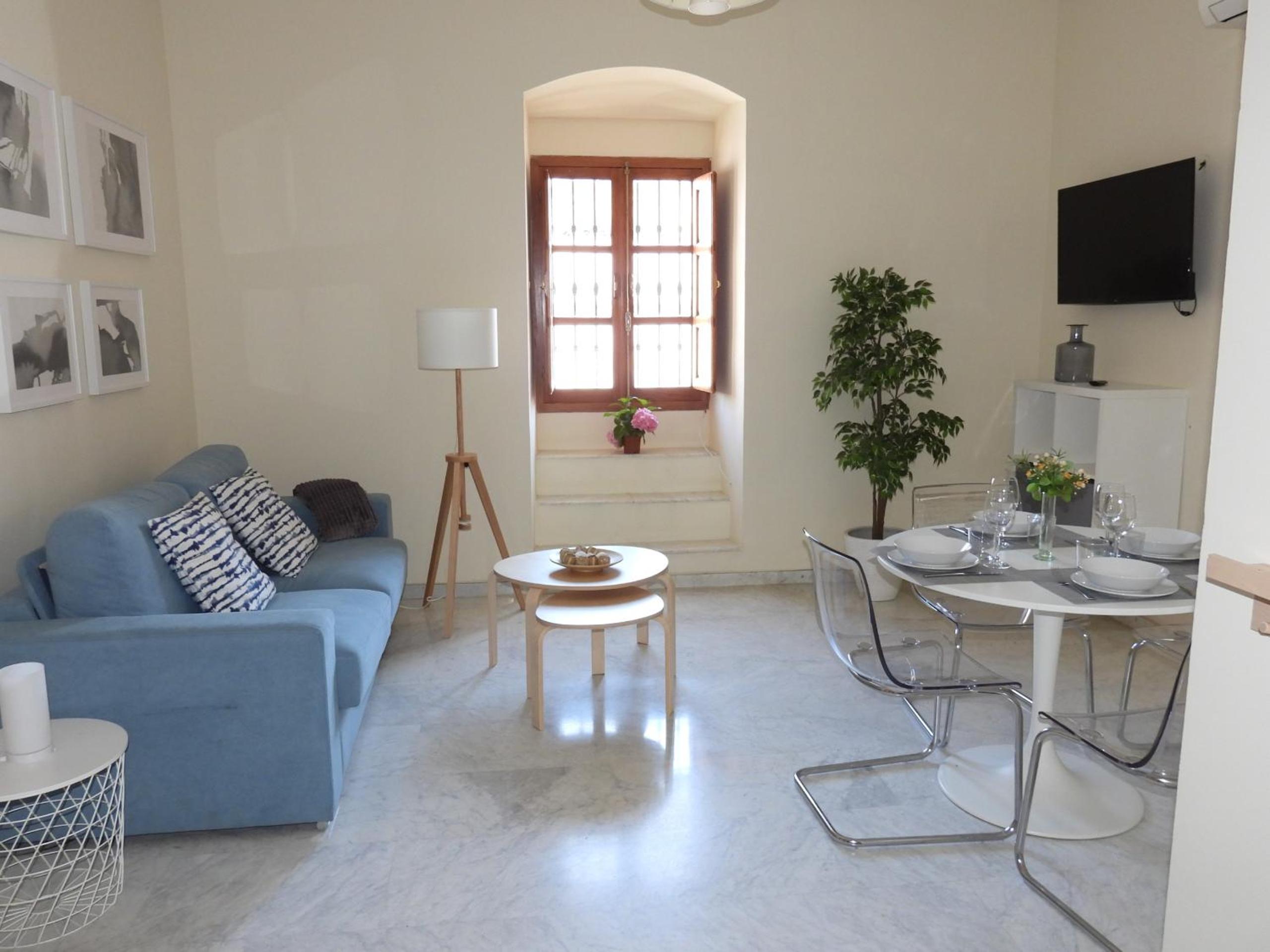 One-Bedroom Apartment - Photo 20