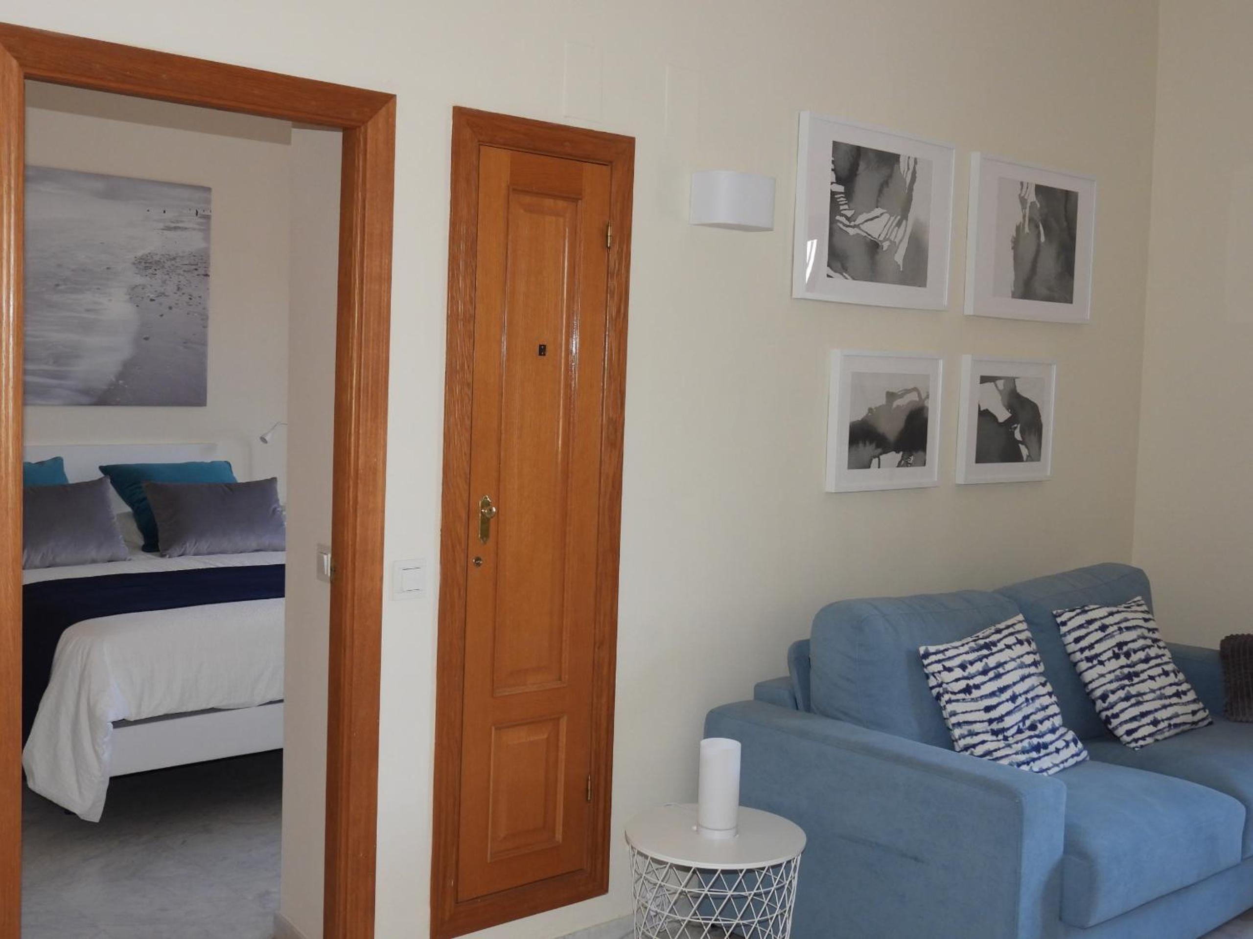 One-Bedroom Apartment - Photo 14