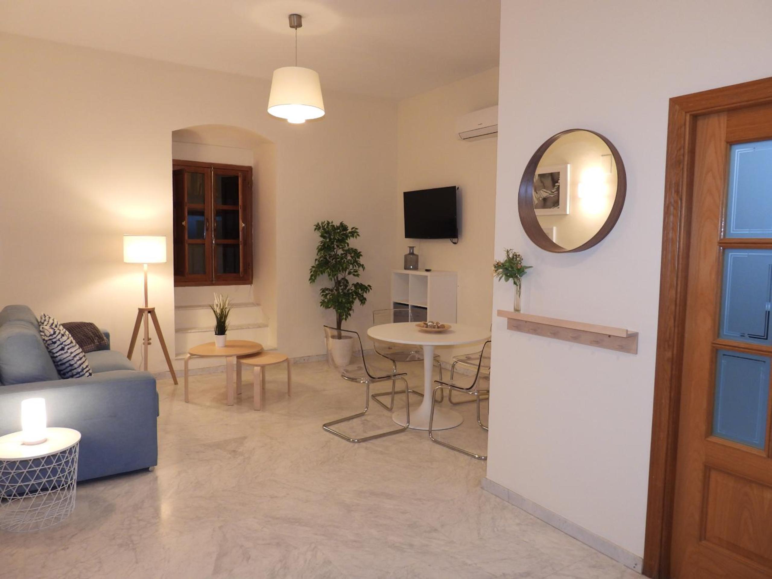 One-Bedroom Apartment - Photo 13