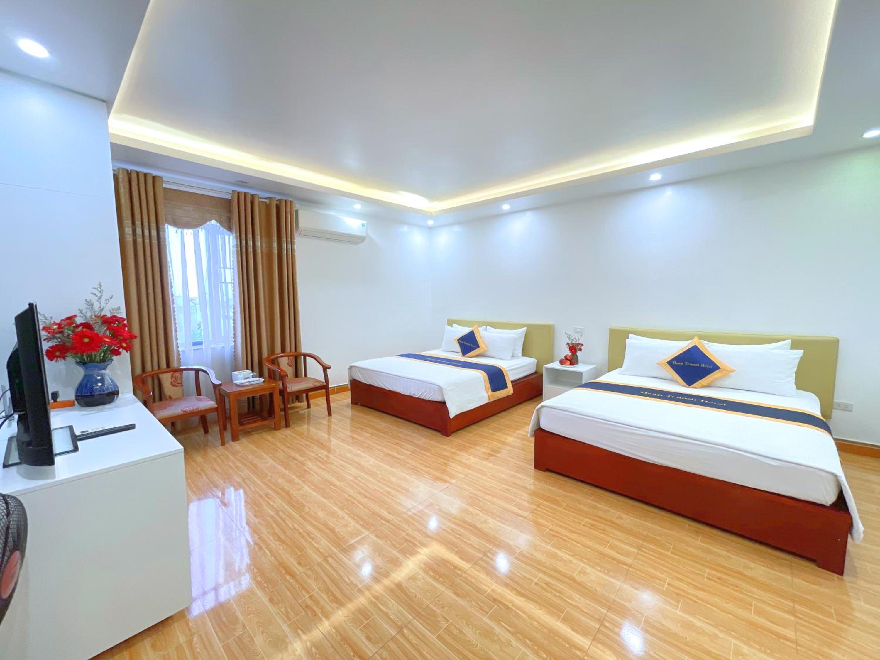 Deluxe Twin Room with Spa Bath photo 1