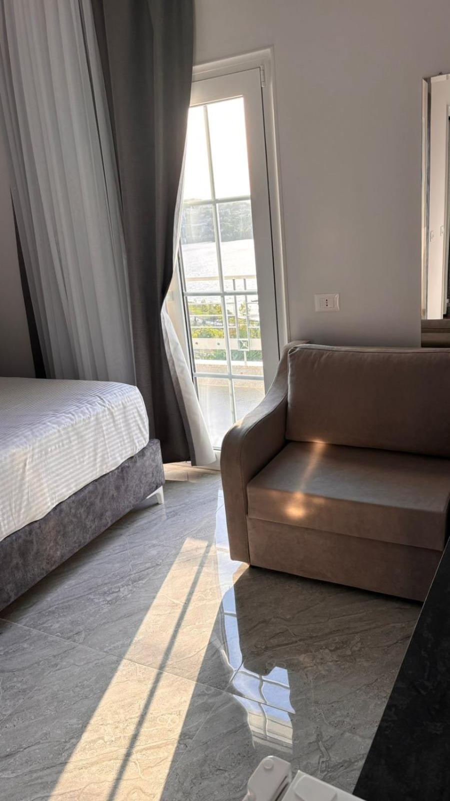 Double Room with Lake View photo 2