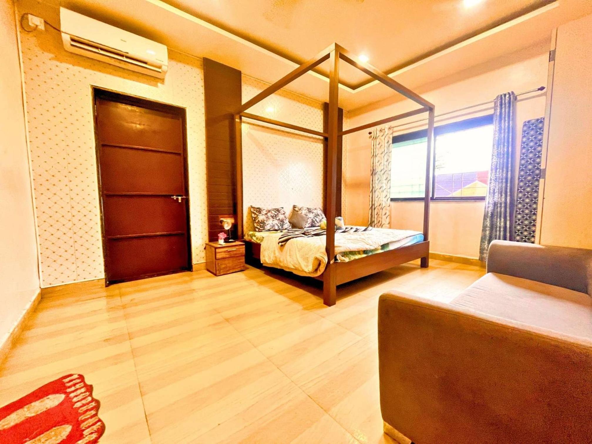 Villa photo 3