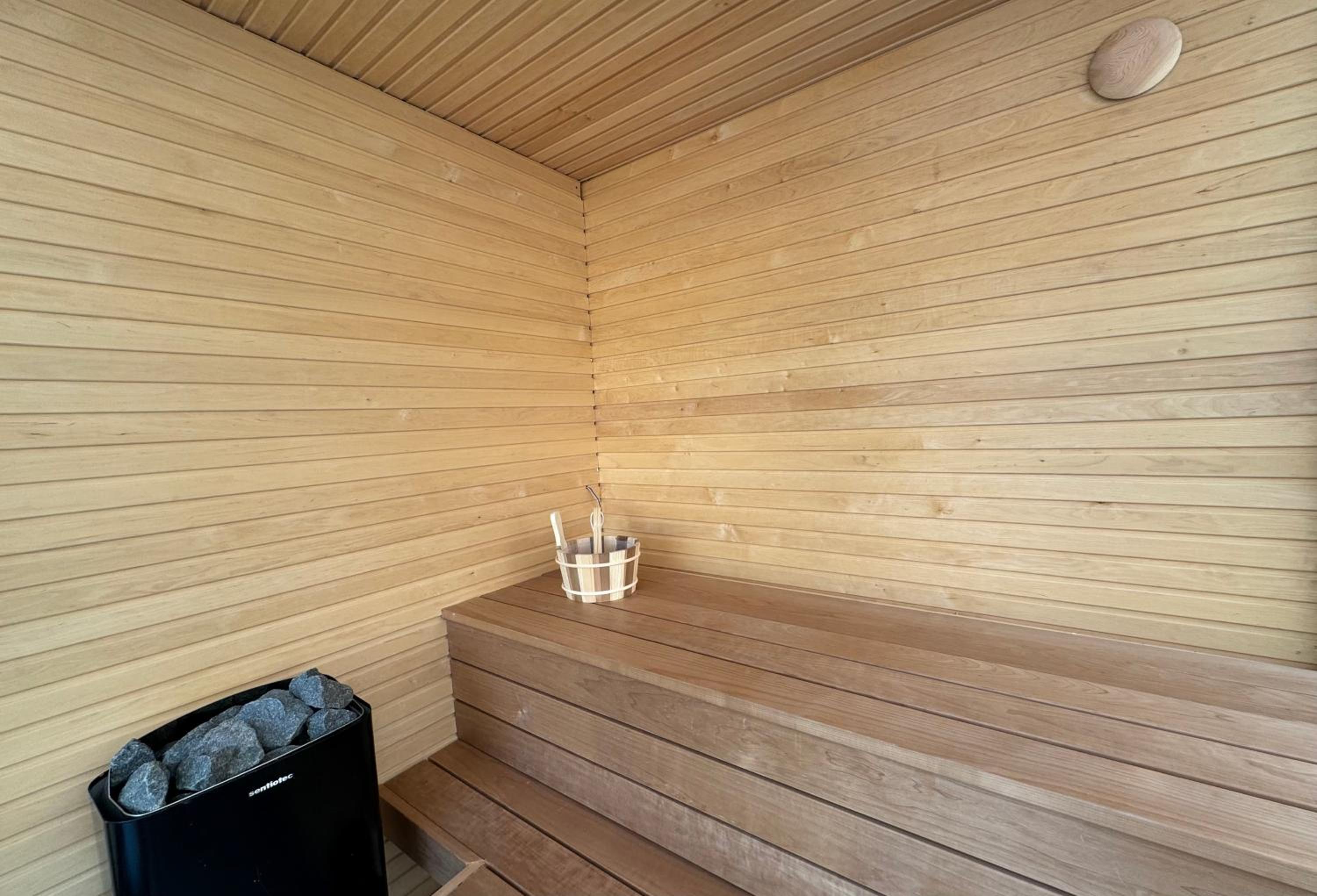 One-Bedroom Apartment - Photo 6